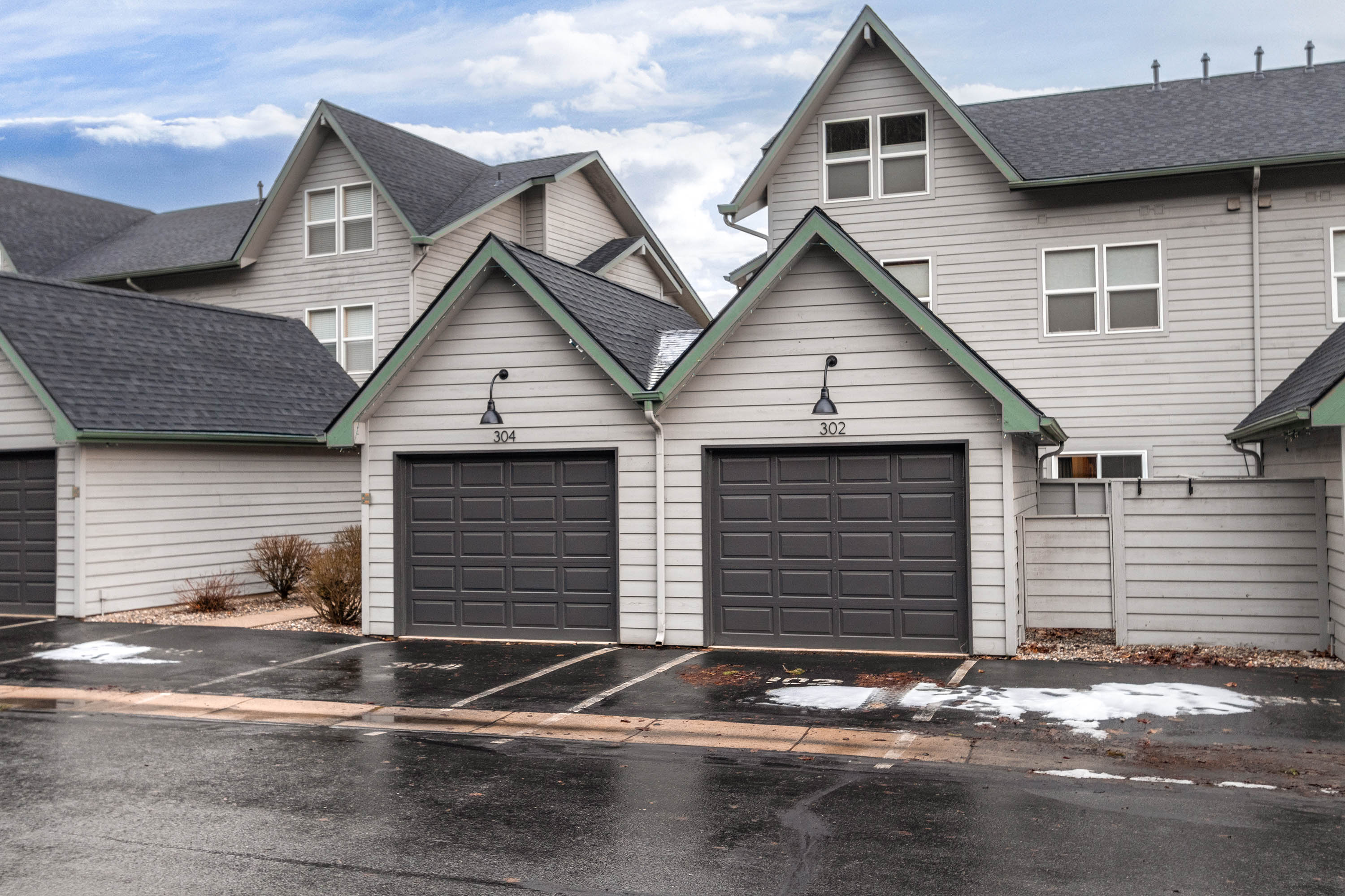 Hope, Idaho, 83836, United States, 2 Bedrooms Bedrooms, ,1 BathroomBathrooms,Residential,For Sale,2010313