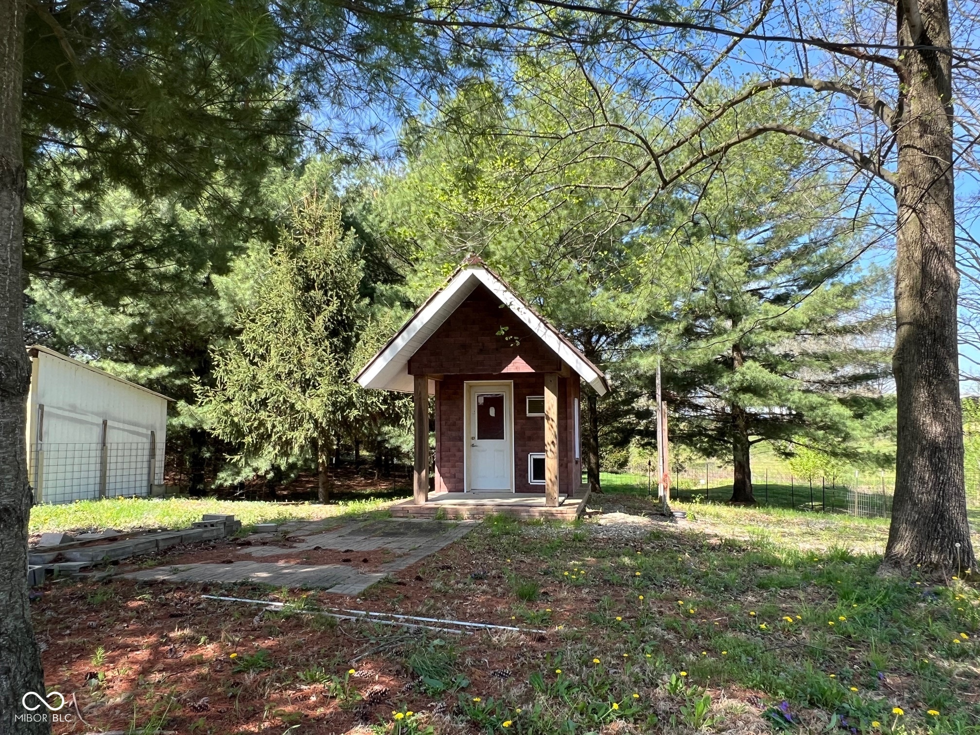 Farmersburg, Indiana, 47850, United States, 3 Bedrooms Bedrooms, ,2 BathroomsBathrooms,Residential,For Sale,1915515