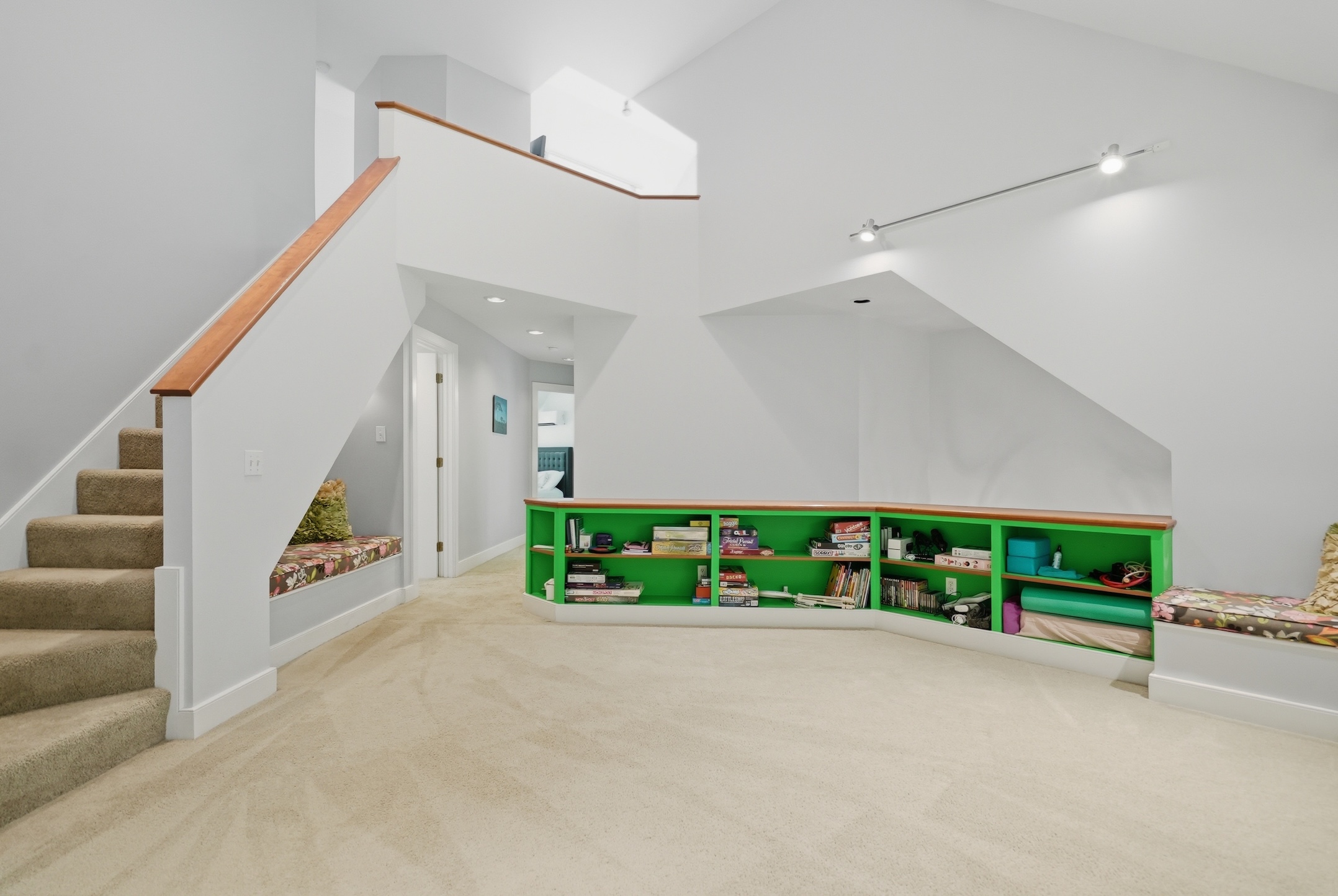  305 Westview Drive - 物件實景