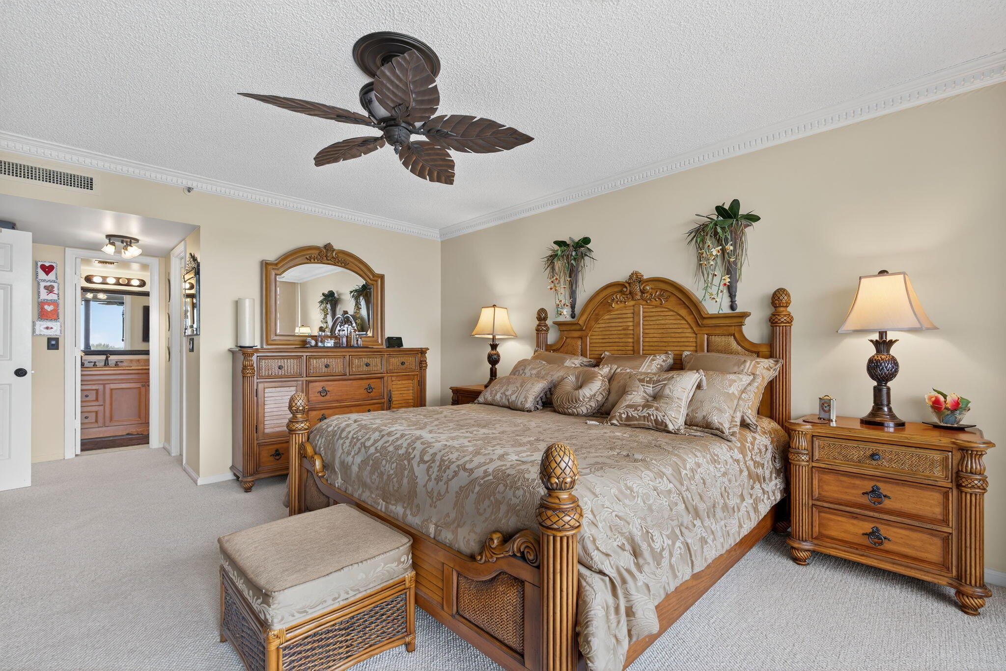 North Palm Beach, Florida, 33408, United States, 2 Bedrooms Bedrooms, ,2 BathroomsBathrooms,Residential,For Sale,1940741