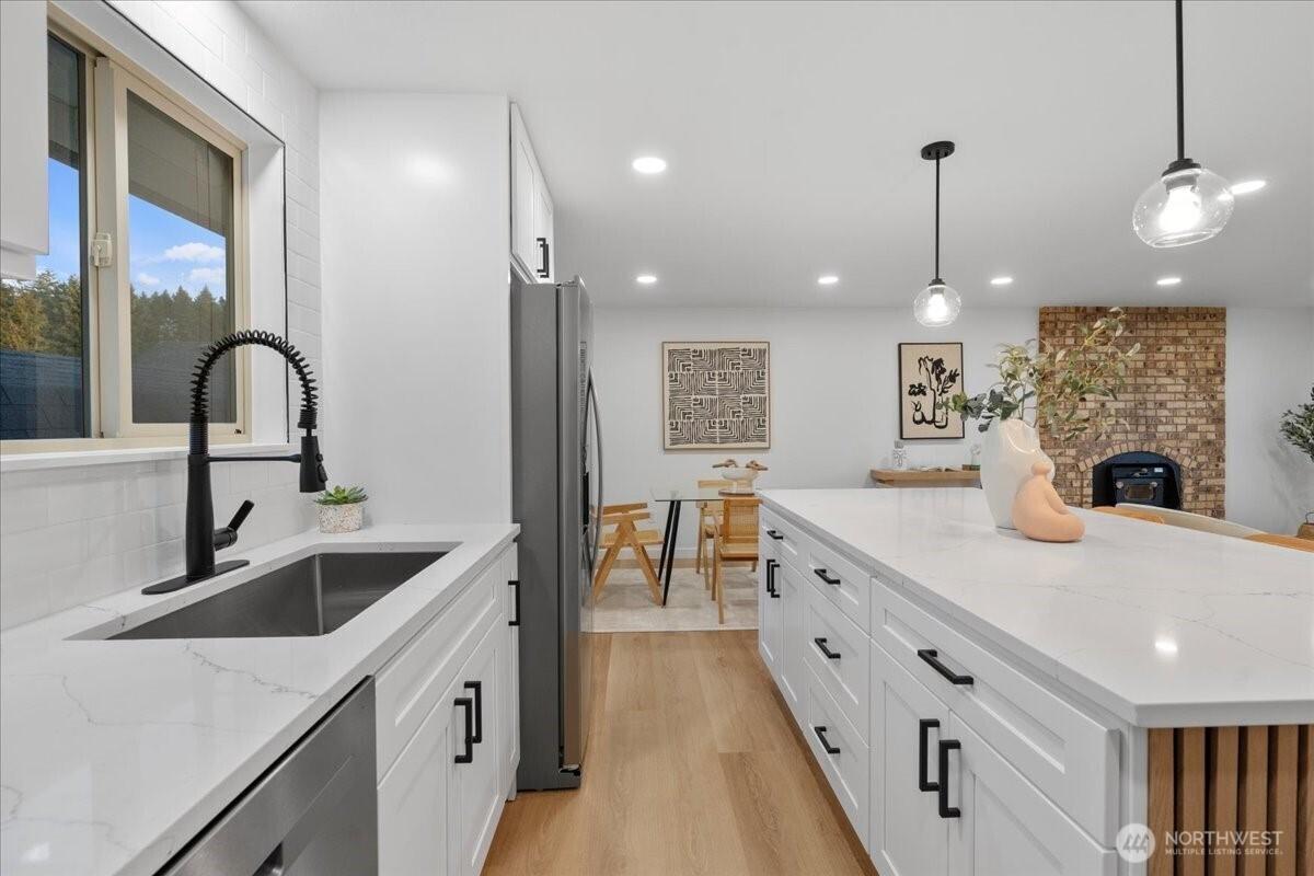 TACOMA, Washington, 98404, United States, 3 Bedrooms Bedrooms, ,2 BathroomsBathrooms,Residential,For Sale,2003286