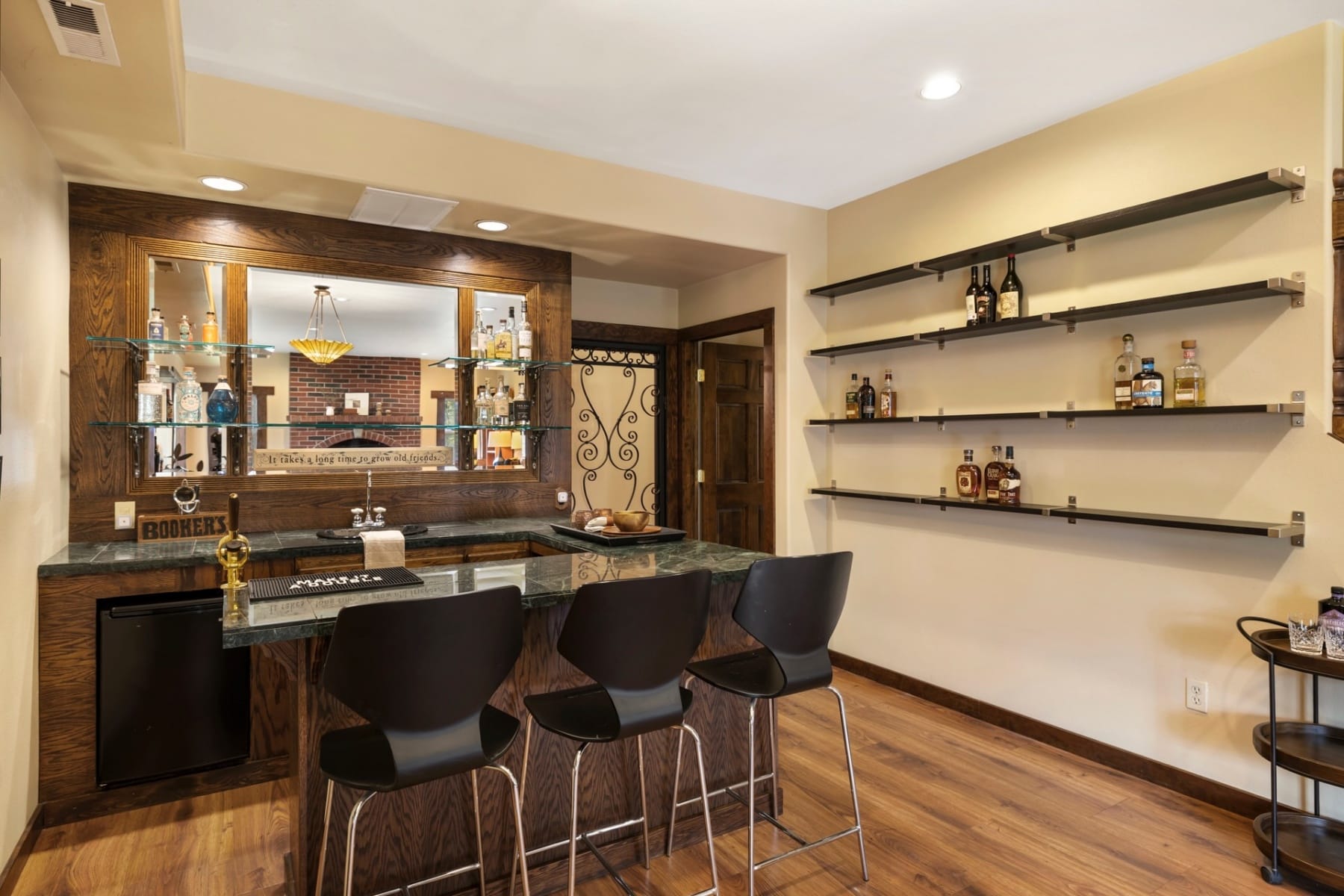  4050 SYLVESTER DR Hood River, OR 97031 - 物件實景