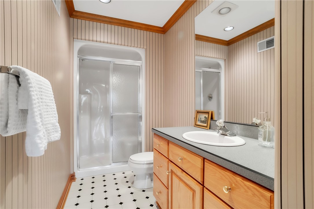 Hampton, Pennsylvania, 15044, United States, 5 Bedrooms Bedrooms, ,7 BathroomsBathrooms,Residential,For Sale,2001807