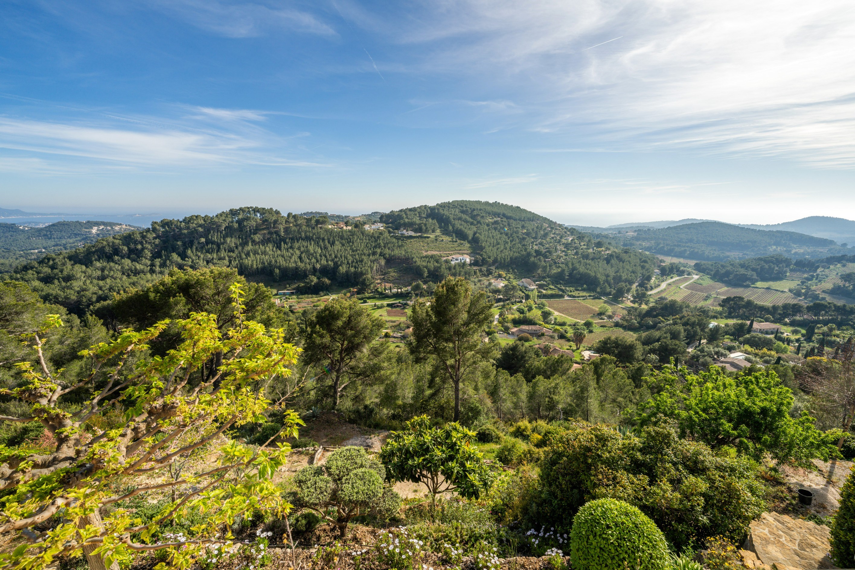  La Cadière d’Azur – Elevated Villa with Exceptional Panoramic Views - 物件實景