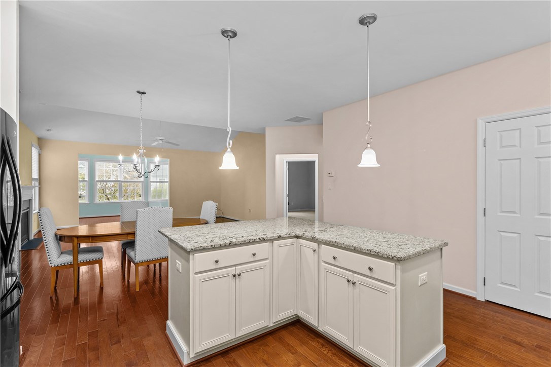 Sewickley, Pennsylvania, 15143, United States, 2 Bedrooms Bedrooms, ,2 BathroomsBathrooms,Residential,For Sale,1968653