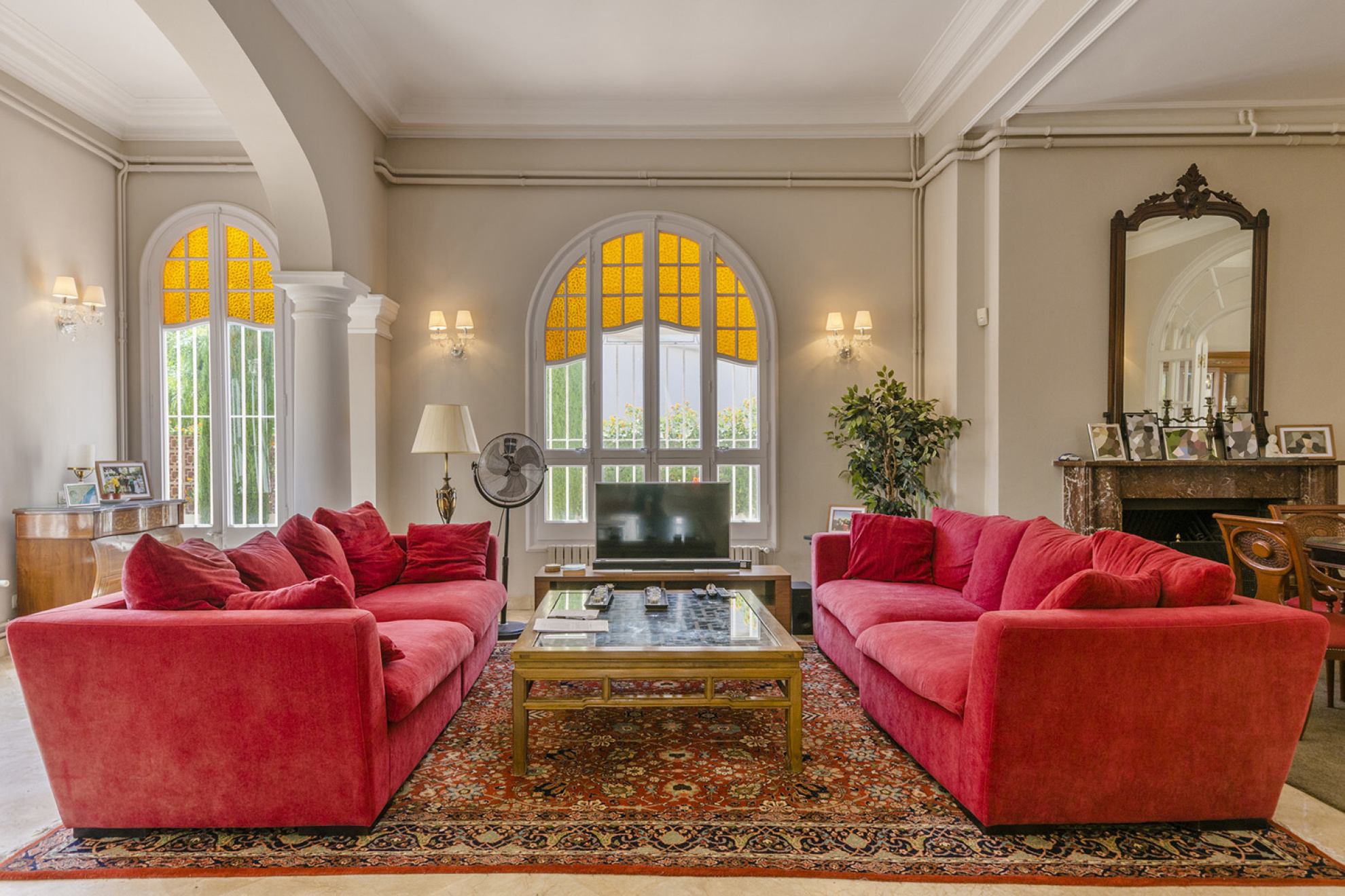  Elegant colonial style villa in Terramar, Sitges, in front of the sea. - 物件實景