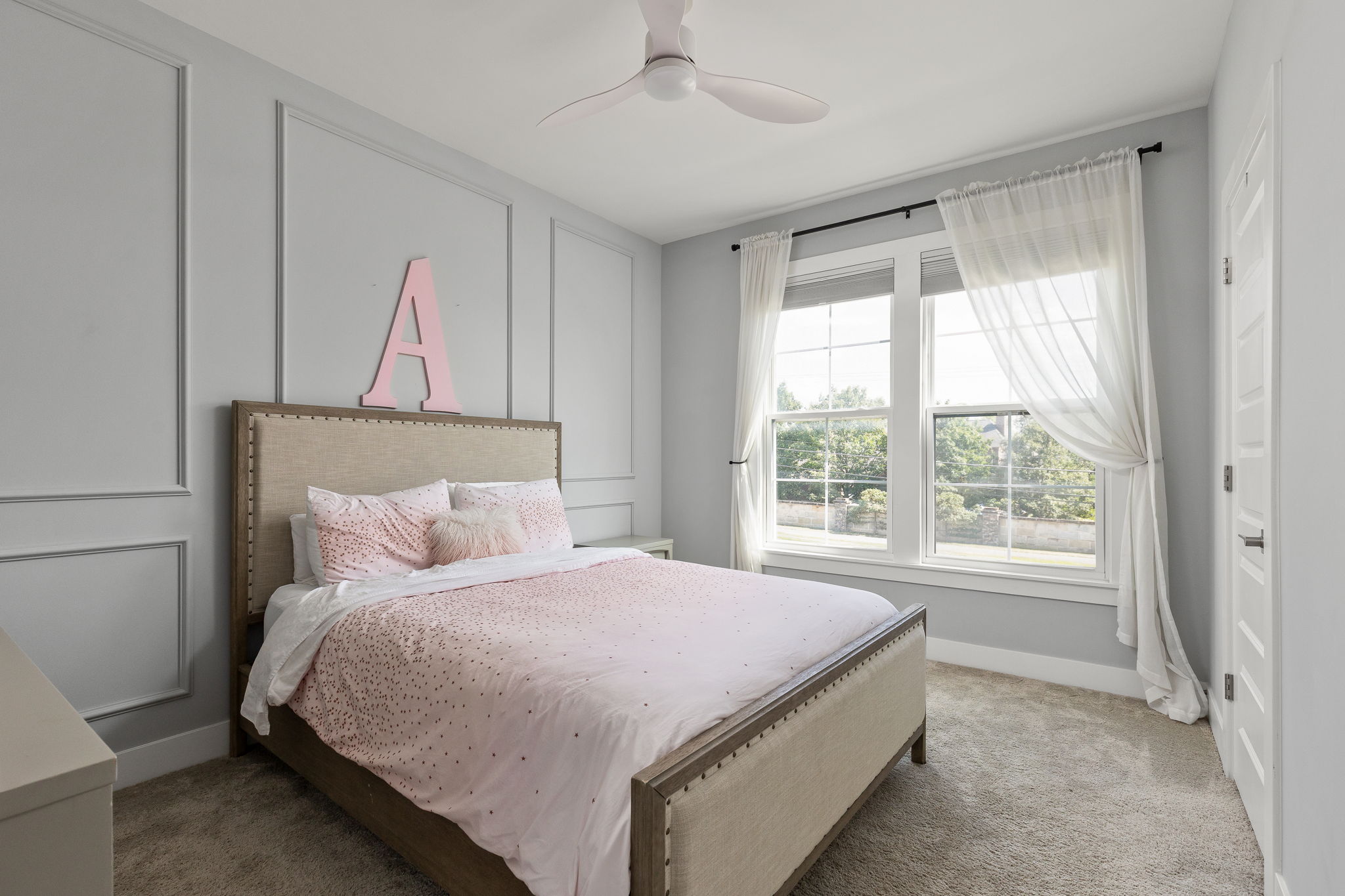  Classic Zionsville 4 Bedroom  Home Filled with Natural Light - 物件實景