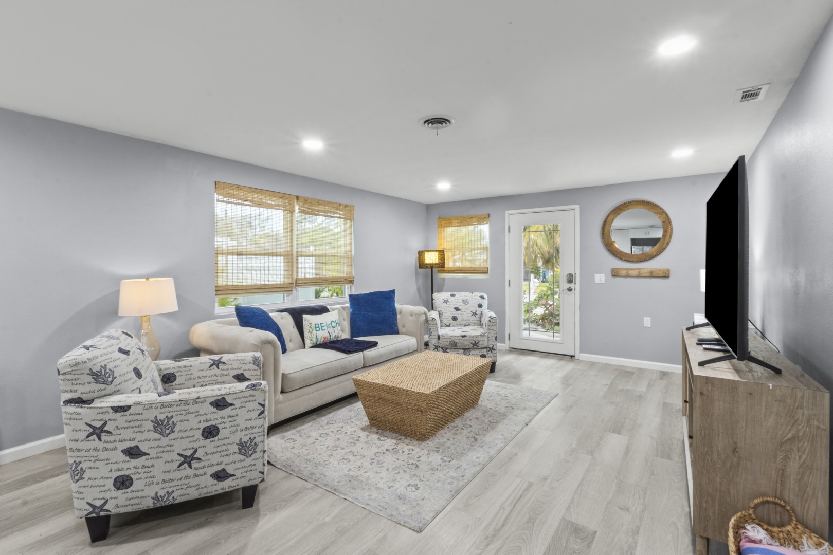 Longboat Key, Florida, 34228, United States, 4 Bedrooms Bedrooms, ,2 BathroomsBathrooms,Residential,For Sale,2017303