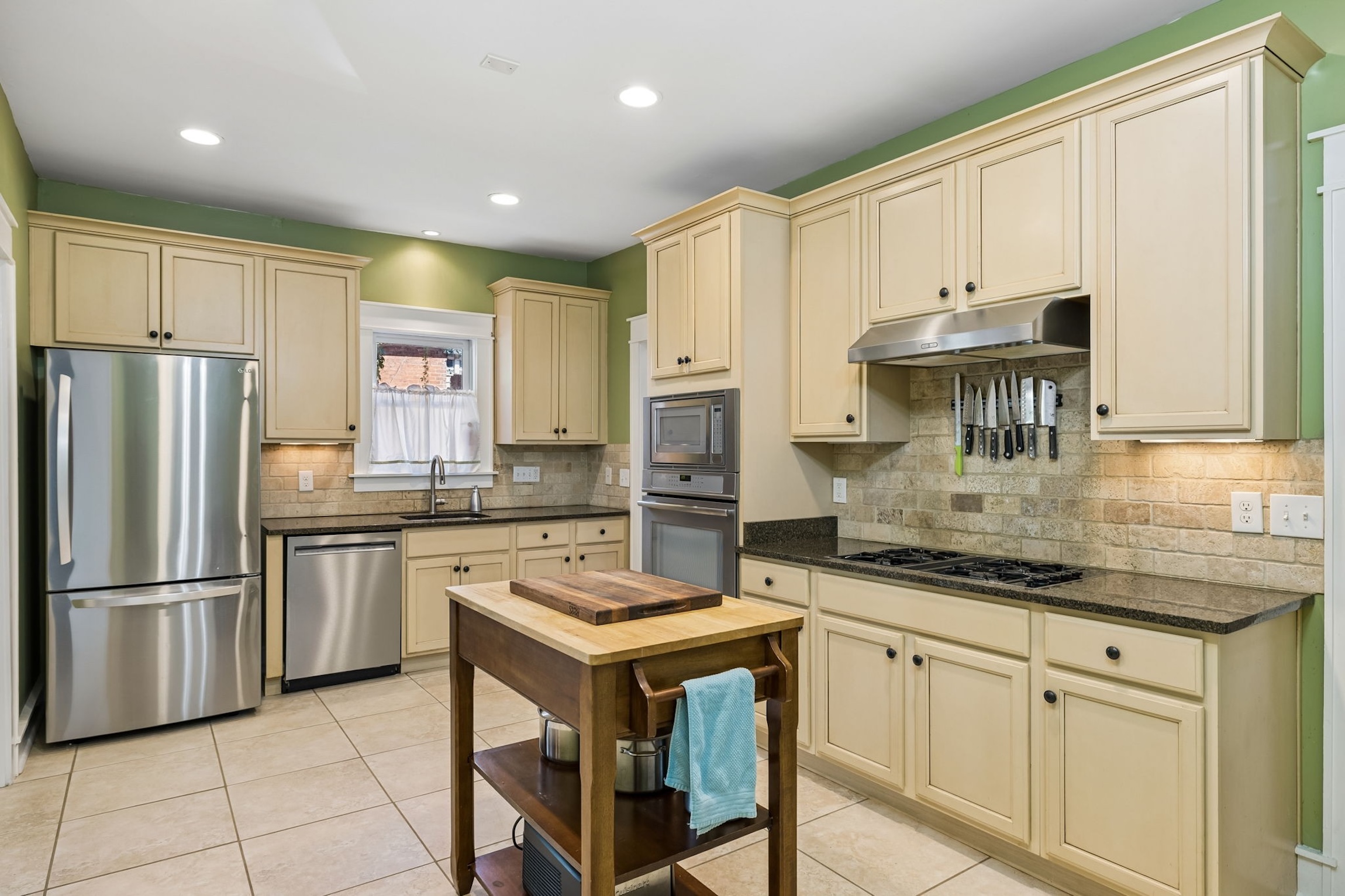  611 Fatherland St, Nashville, TN, 37206 - 物件實景
