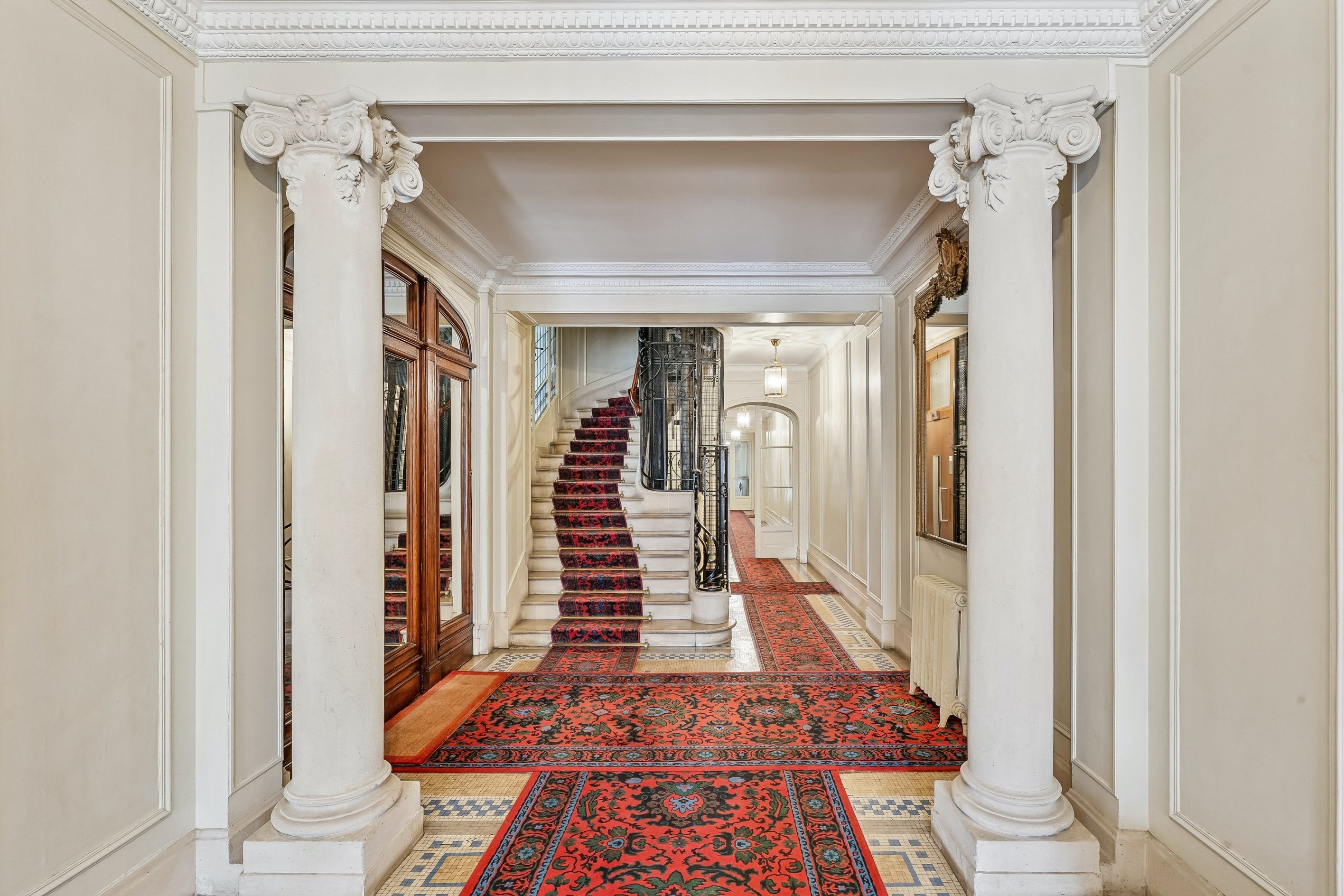  Off-Market – Exceptional Garden-Level Apartment Facing the Eiffel Tower - 物件實景