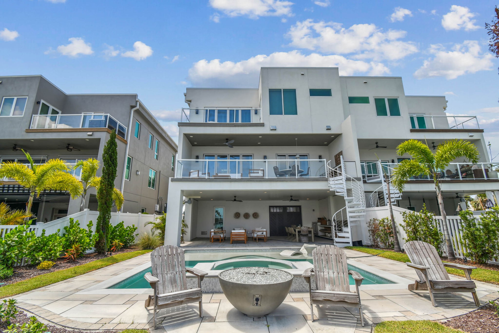 Treasure Island, Florida, 33706, United States, 5 Bedrooms Bedrooms, ,5 BathroomsBathrooms,Residential,For Sale,1792310