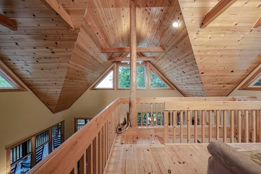 Morganton, Georgia, 30560, United States, 3 Bedrooms Bedrooms, ,4 BathroomsBathrooms,Residential,For Sale,2001017