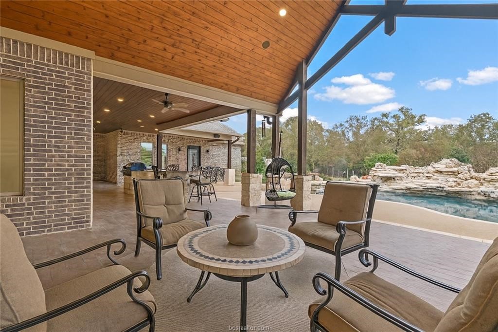 College Station, Texas, 77845, United States, 6 Bedrooms Bedrooms, ,7 BathroomsBathrooms,Residential,For Sale,2000779