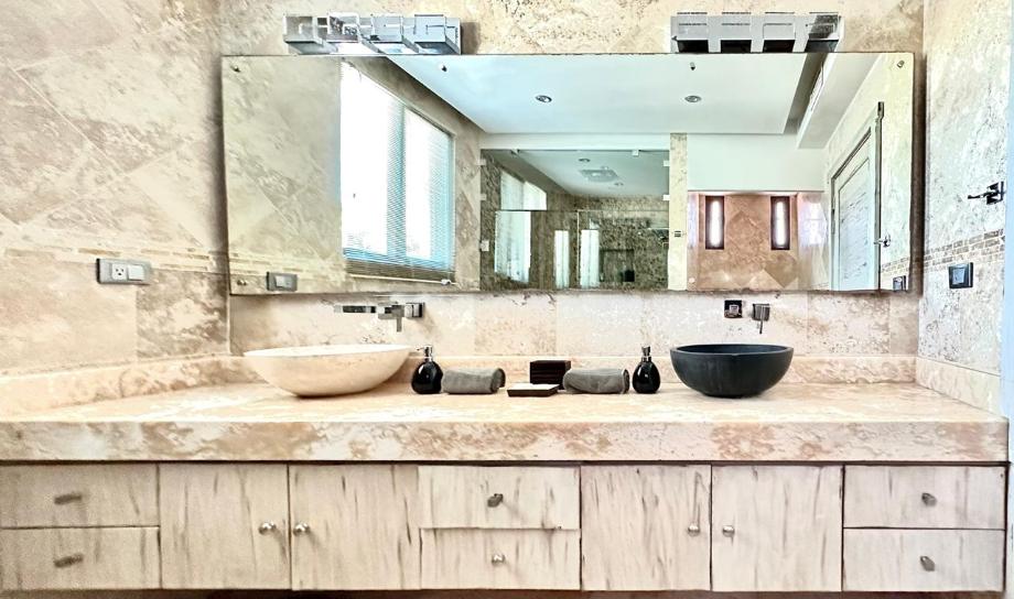 Playa del Carmen, Quintana Roo, 77717, Mexico, 5 Bedrooms Bedrooms, ,5 BathroomsBathrooms,Residential,For Sale,1968651