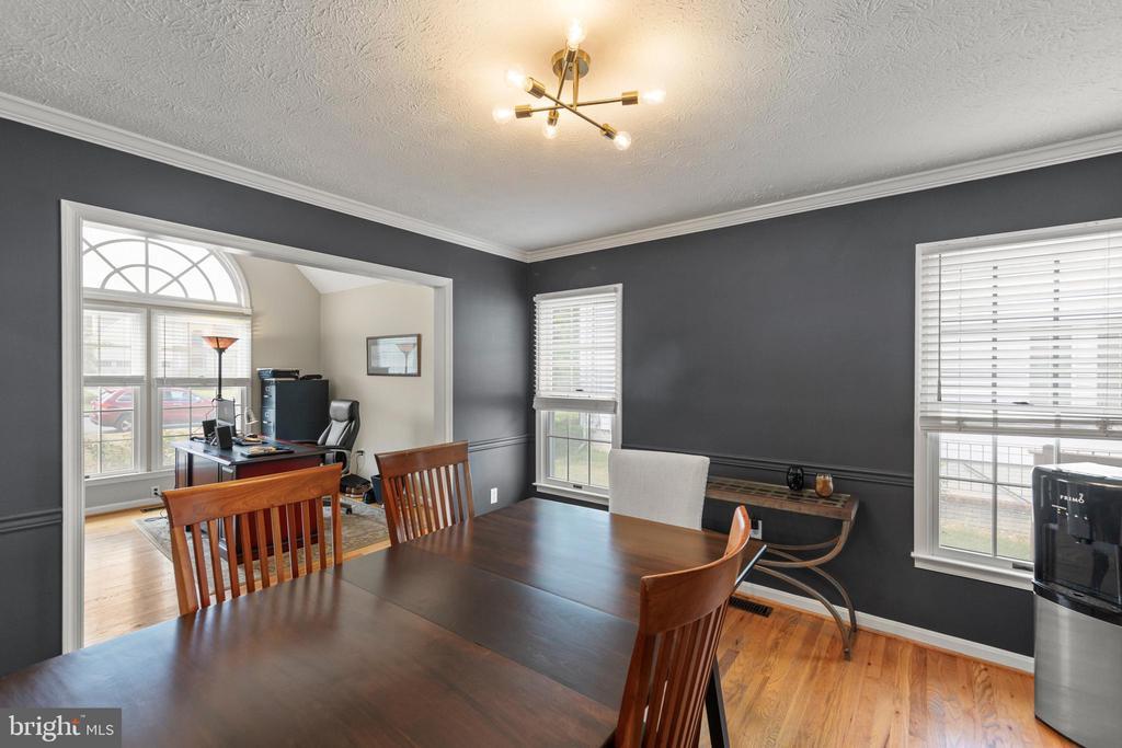 Winchester, Virginia, 22601, United States, 3 Bedrooms Bedrooms, ,2 BathroomsBathrooms,Residential,For Sale,1918203