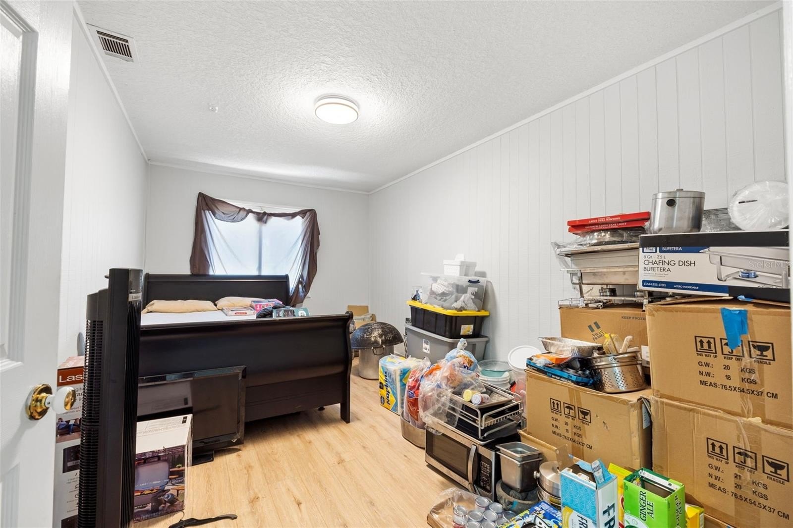 HAINES CITY, Florida, 33844, United States, 4 Bedrooms Bedrooms, ,3 BathroomsBathrooms,Residential,For Sale,1983329