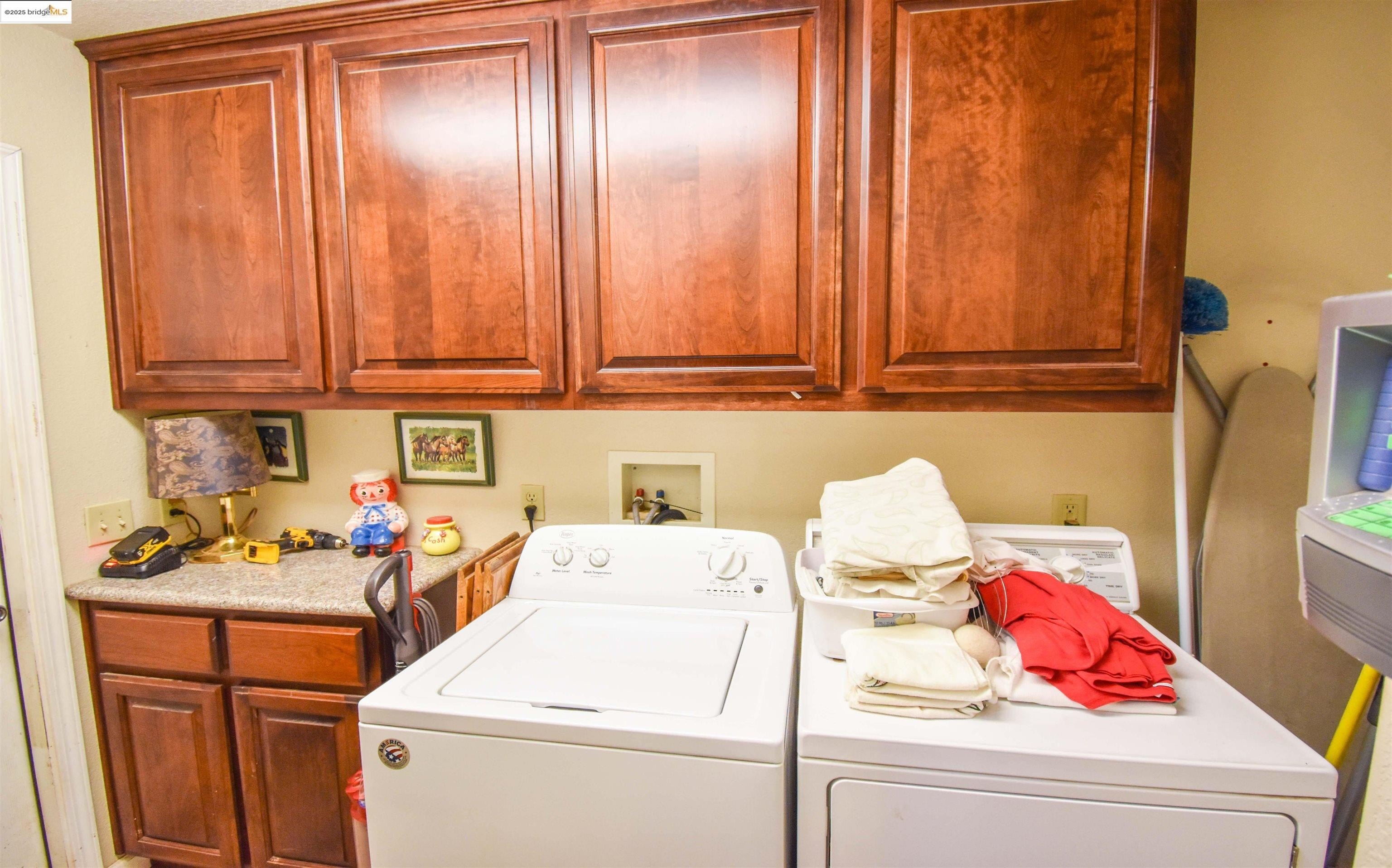 Jamestown, California, 95327, United States, 3 Bedrooms Bedrooms, ,2 BathroomsBathrooms,Residential,For Sale,1828112