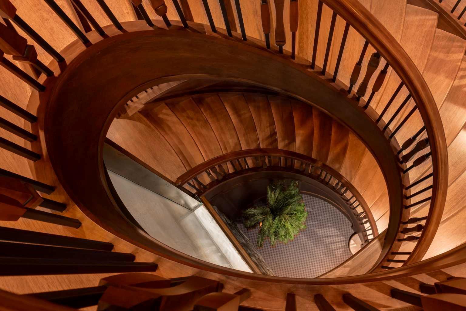 CALGARY, Alberta, T3H 5M3, CA, 5 Bedrooms Bedrooms, ,8 BathroomsBathrooms,Residential,For Sale,1988297