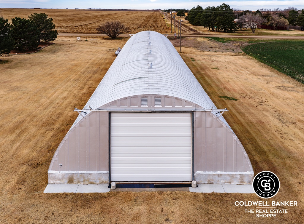 Garden City, Kansas, 67846, United States, 4 Bedrooms Bedrooms, ,Residential,For Sale,2003039