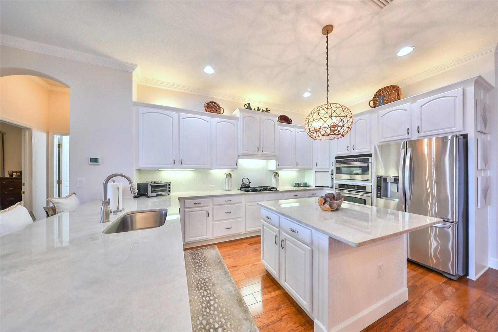 Apollo Beach, Florida, 33572, United States, 4 Bedrooms Bedrooms, ,3 BathroomsBathrooms,Residential,For Sale,1920330