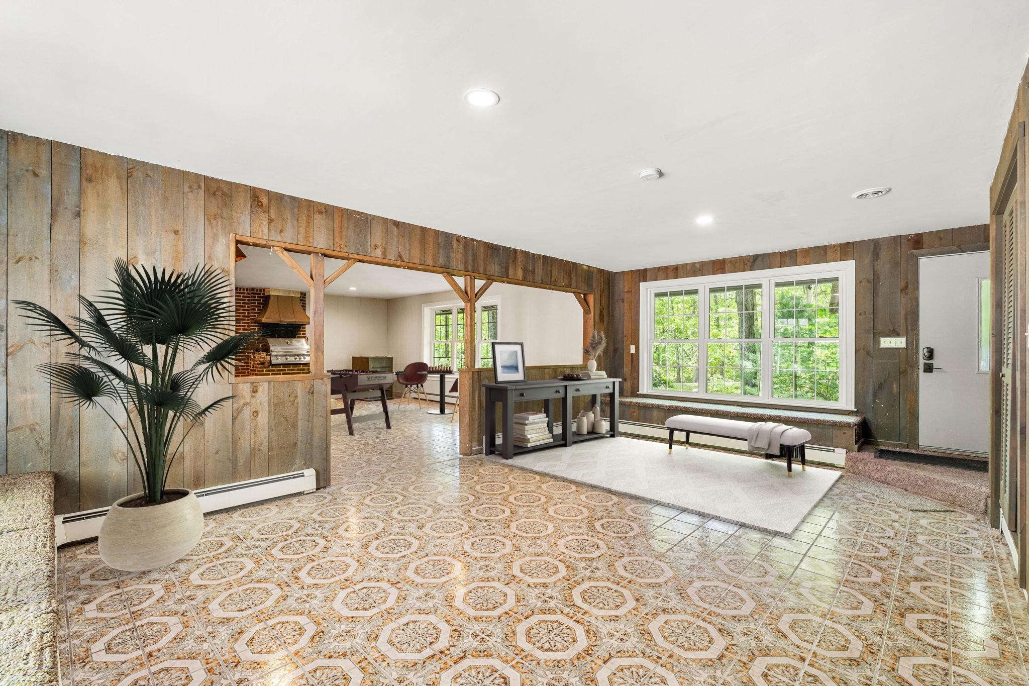 Bedford, New Hampshire, 03110, United States, 5 Bedrooms Bedrooms, ,5 BathroomsBathrooms,Residential,For Sale,1838857