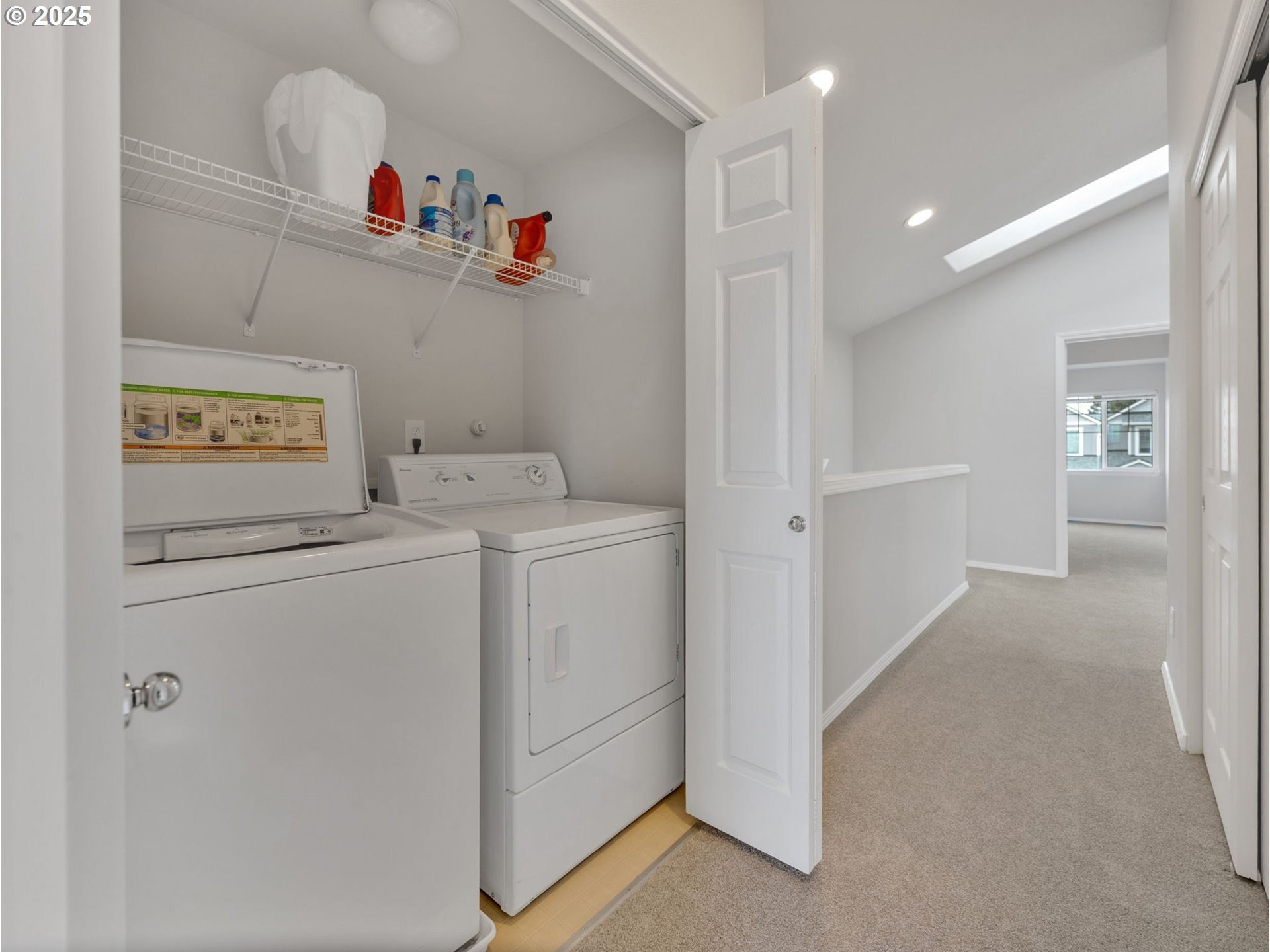 West Linn, Oregon, 97068, United States, 3 Bedrooms Bedrooms, ,3 BathroomsBathrooms,Residential,For Sale,1950039