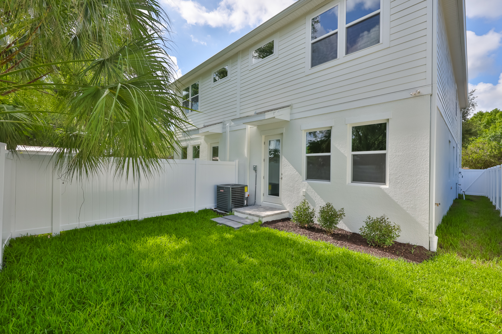 Tampa, Florida, 33607, United States, 3 Bedrooms Bedrooms, ,3 BathroomsBathrooms,Residential,For Sale,2049201