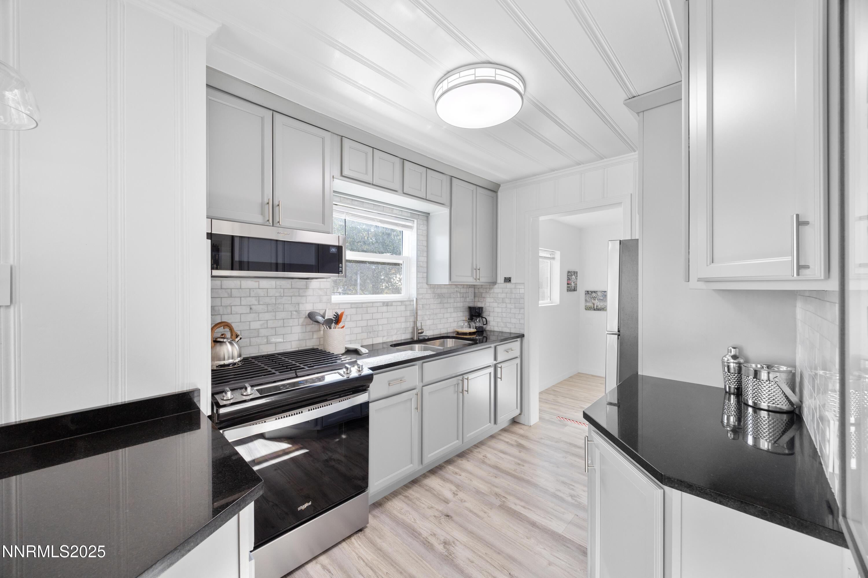 Sparks, Nevada, 89431, United States, 5 Bedrooms Bedrooms, ,2 BathroomsBathrooms,Residential,For Sale,1967760