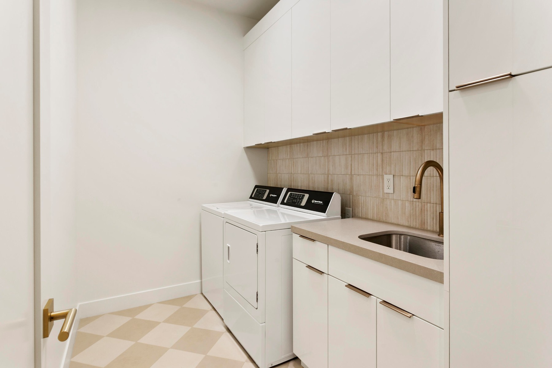  37200 N Cave Creek Road 1102  Scottsdale, AZ - 物件實景