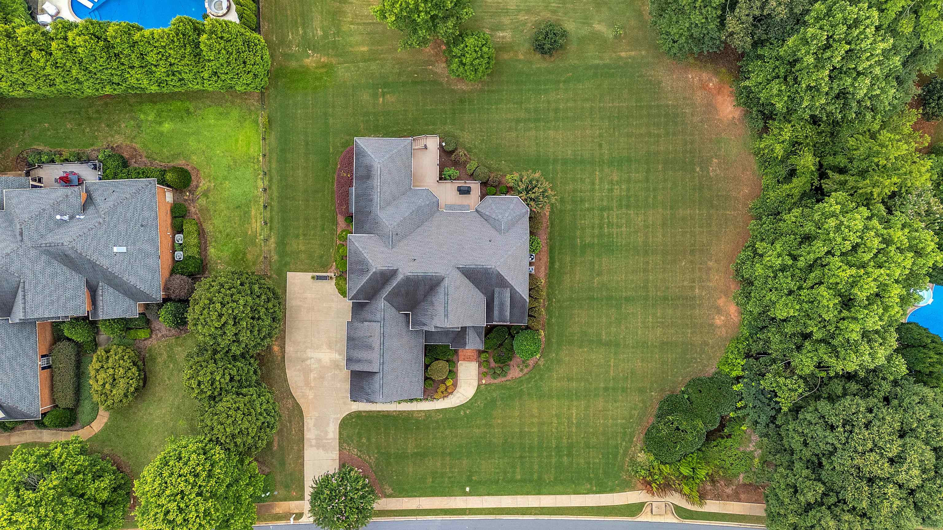 spartanburg, South Carolina, 29301, United States, 5 Bedrooms Bedrooms, ,4 BathroomsBathrooms,Residential,For Sale,1913401