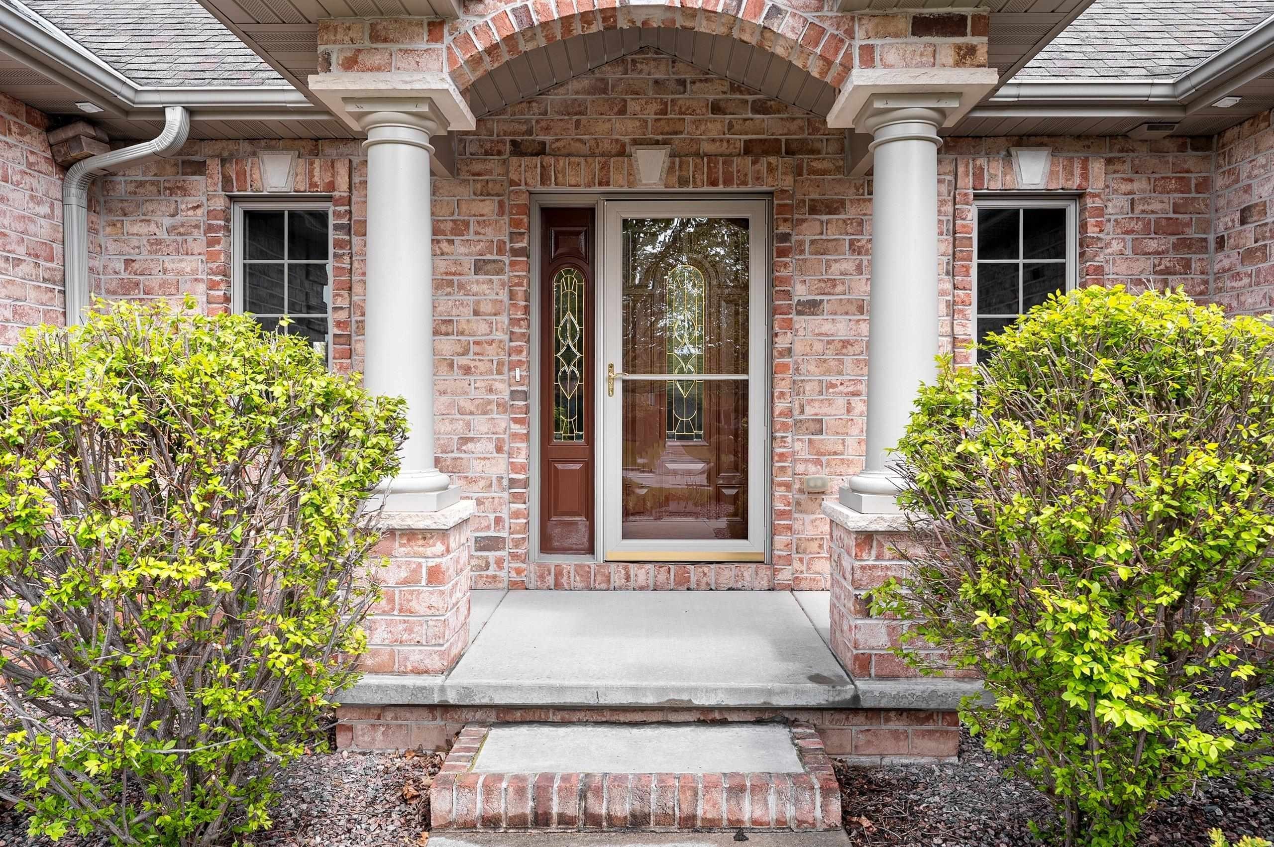 DE PERE, Wisconsin, 54115, United States, 3 Bedrooms Bedrooms, ,4 BathroomsBathrooms,Residential,For Sale,2048400