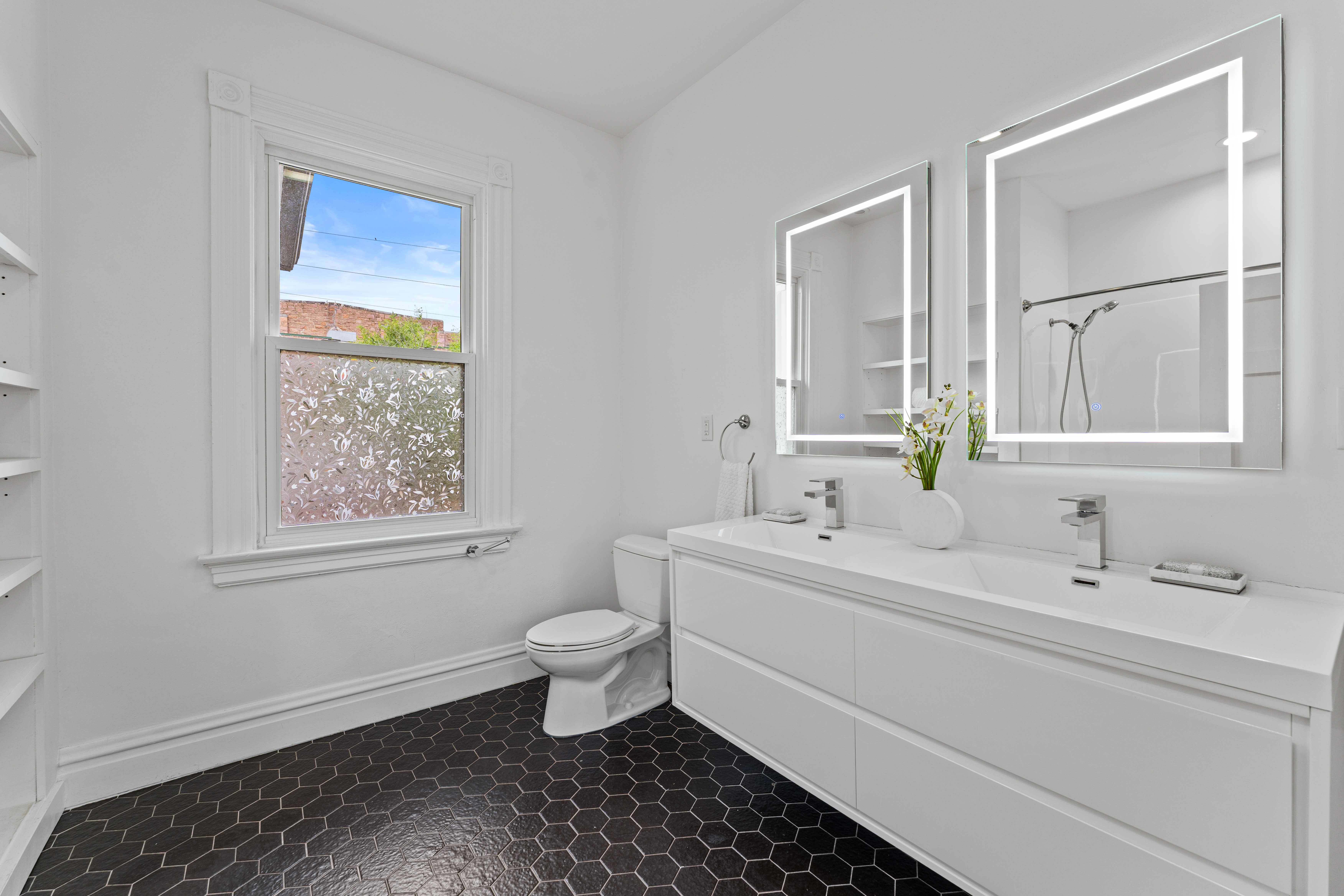  Bright and Stylish Hillcrest Living Steps from DeMun and Clayton Schools - 物件實景