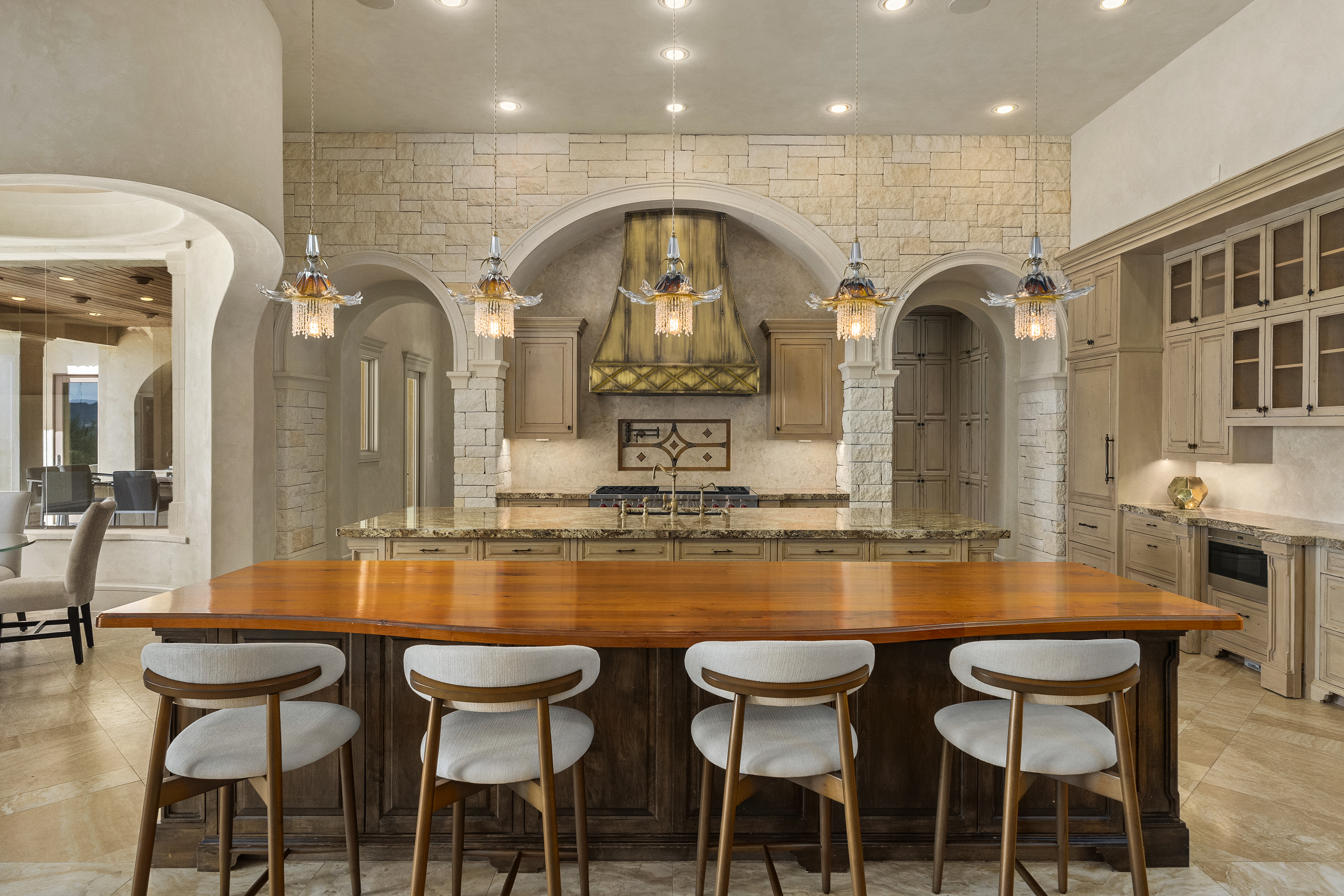  Mediterranean Style Estate in The Dominion - 物件實景