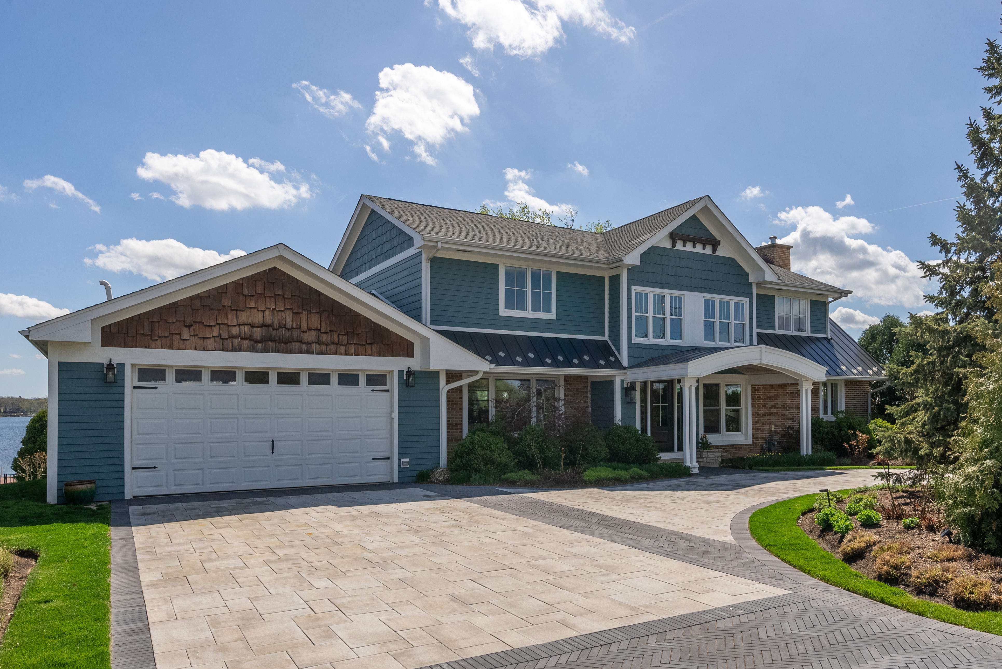  Experience the Uultimate Lakefront Lifestyle in this Legacy Home - 物件實景