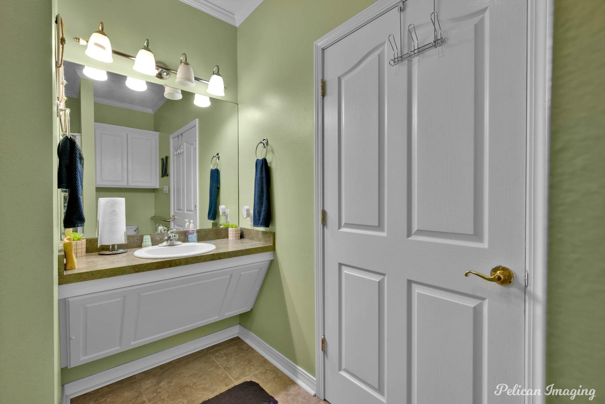 Natchitoches, Louisiana, 71457, United States, 5 Bedrooms Bedrooms, ,3 BathroomsBathrooms,Residential,For Sale,1993825