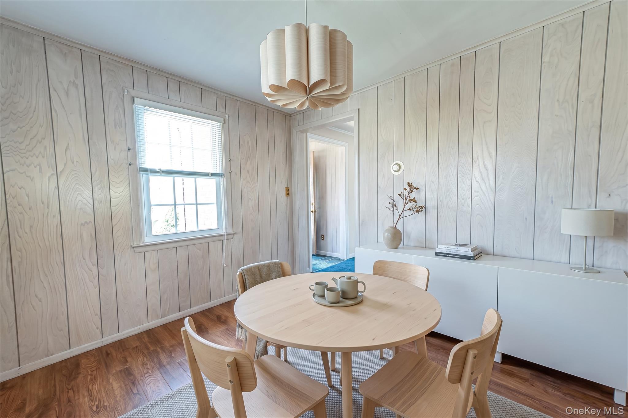  375 Latham Road, Mineola, NY, 11501 - 物件實景