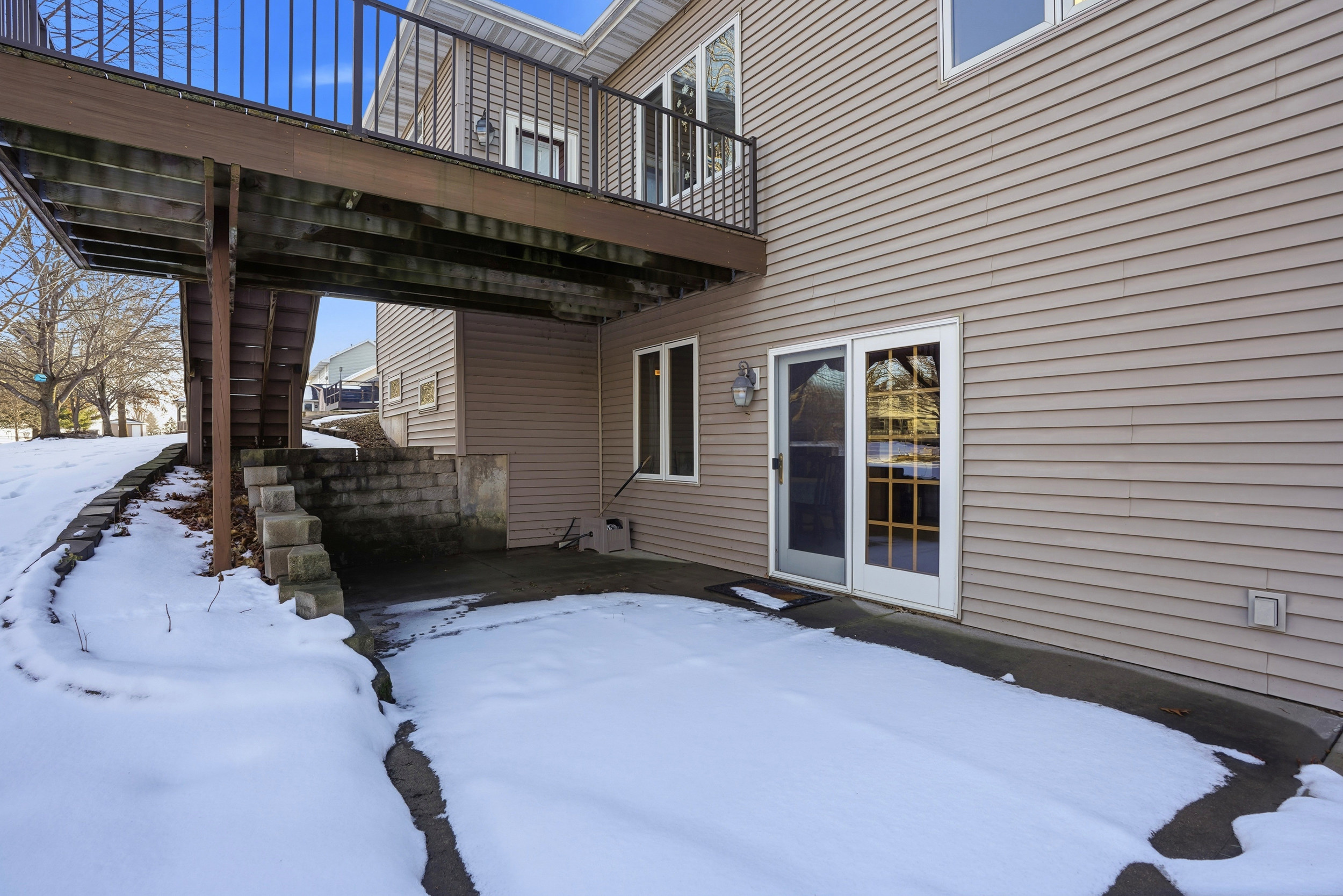 Washington, Iowa, 52353, United States, 5 Bedrooms Bedrooms, ,3 BathroomsBathrooms,Residential,For Sale,2008132