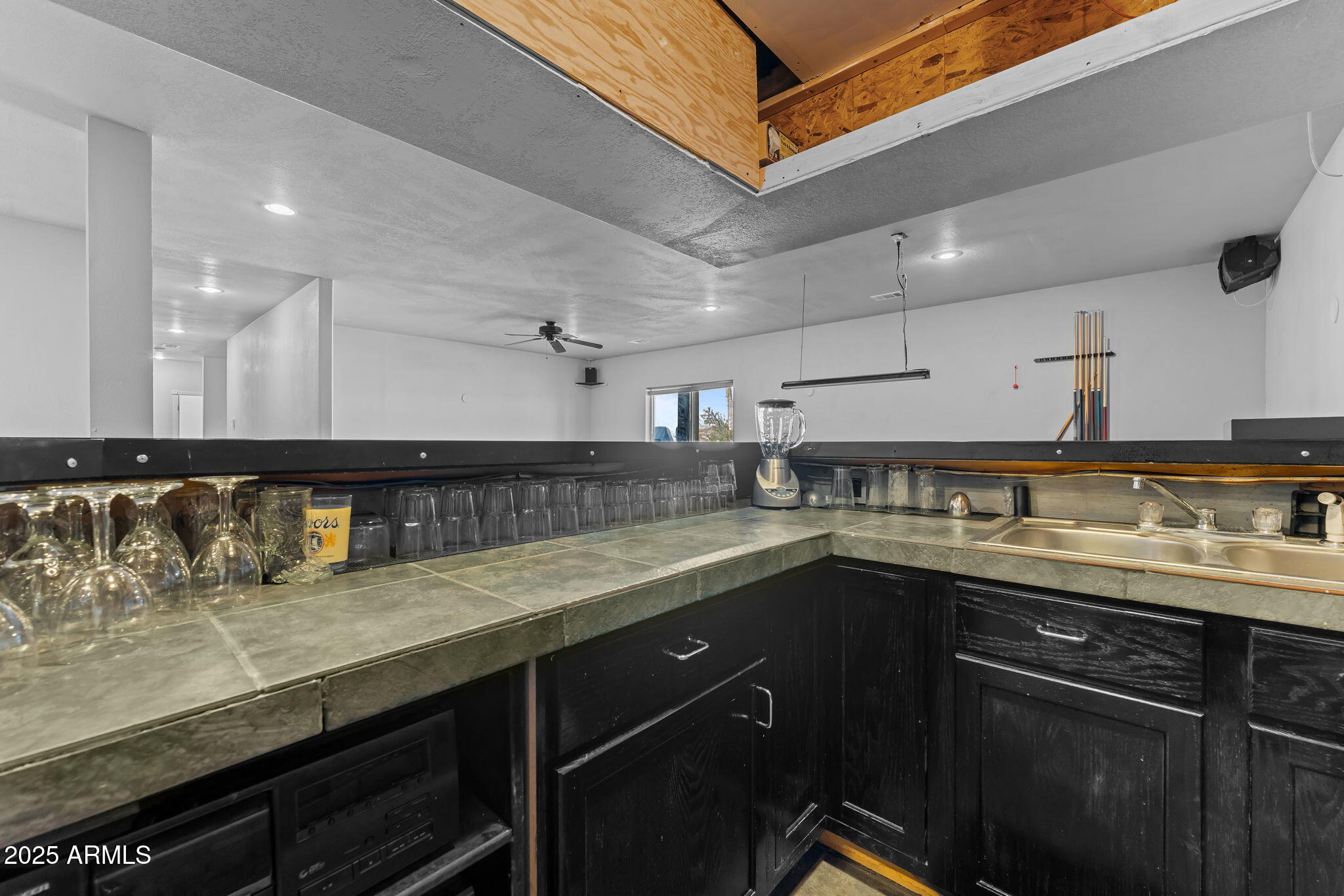 Morristown, Arizona, 85342, United States, 5 Bedrooms Bedrooms, ,4 BathroomsBathrooms,Residential,For Sale,1887145