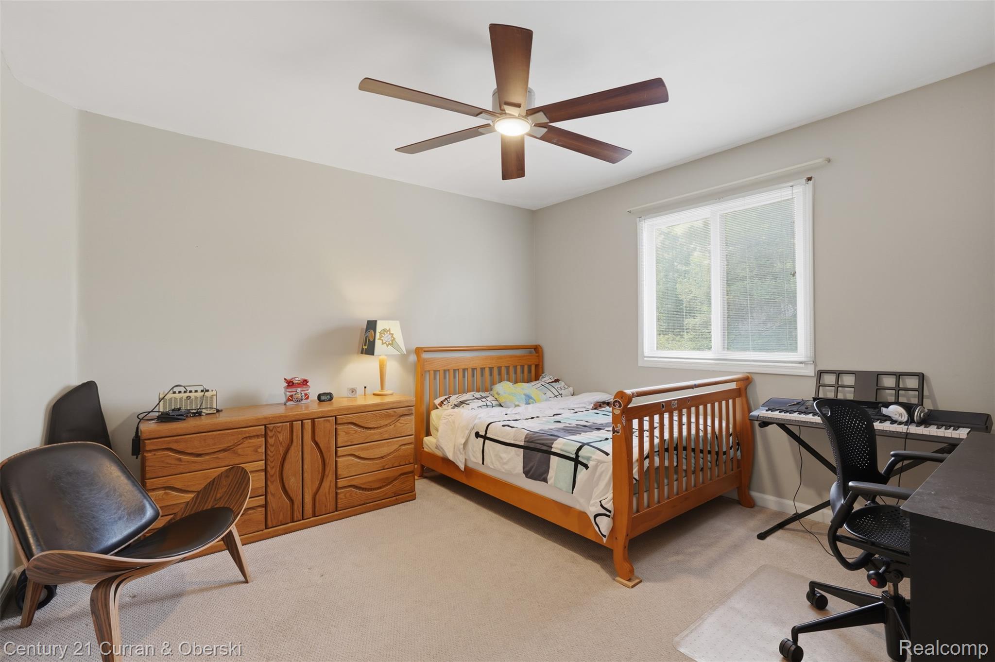 Farmington Hills, Michigan, 48331, United States, 4 Bedrooms Bedrooms, ,4 BathroomsBathrooms,Residential,For Sale,2048985