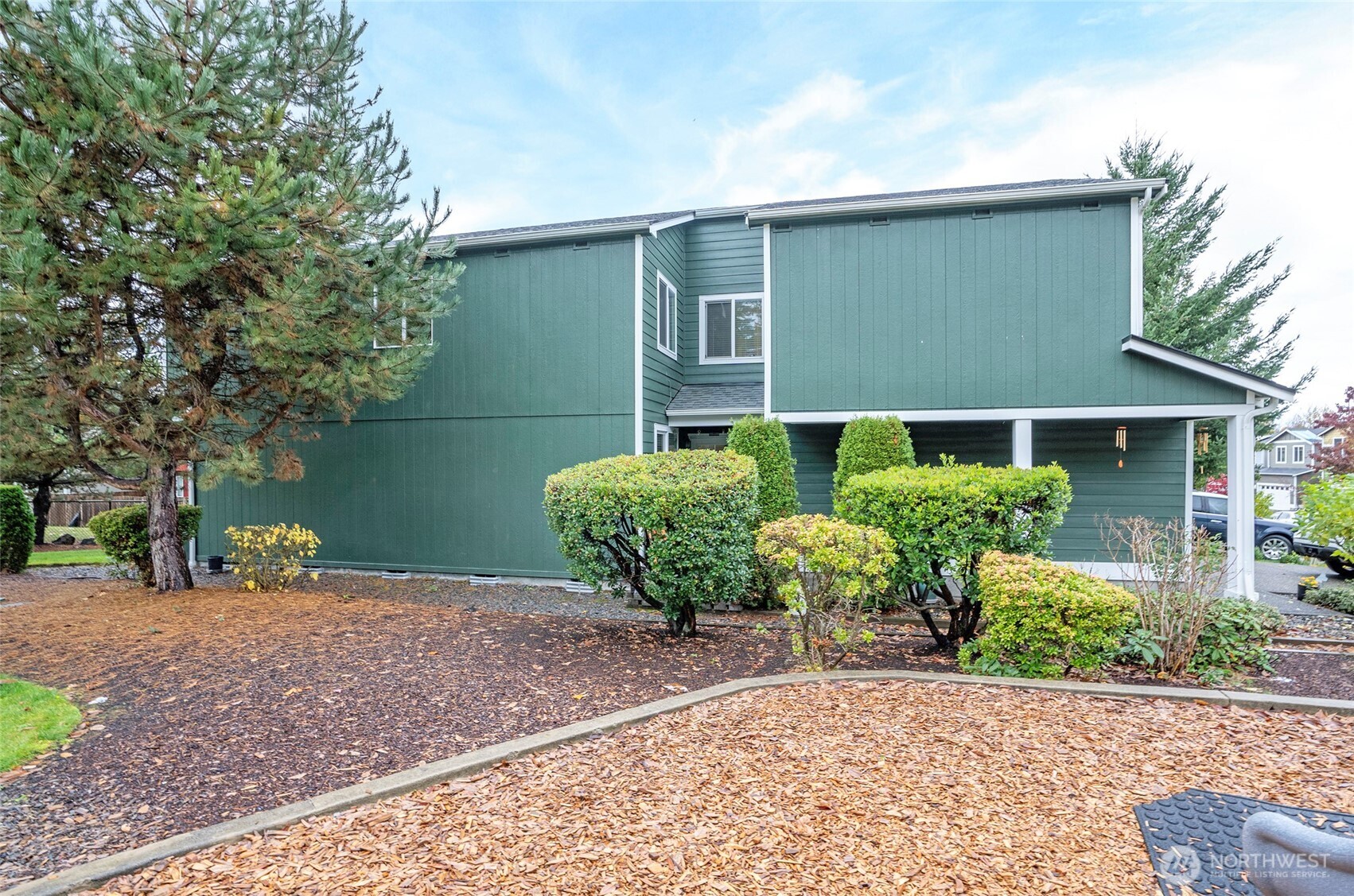 Puyallup, Washington, 98375, United States, 3 Bedrooms Bedrooms, ,3 BathroomsBathrooms,Residential,For Sale,1989392