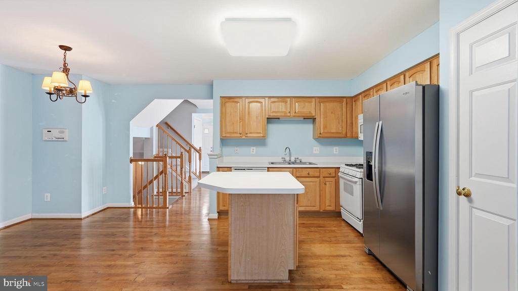 Gainesville, Virginia, 20155, United States, 3 Bedrooms Bedrooms, ,2 BathroomsBathrooms,Residential,For Sale,1989623