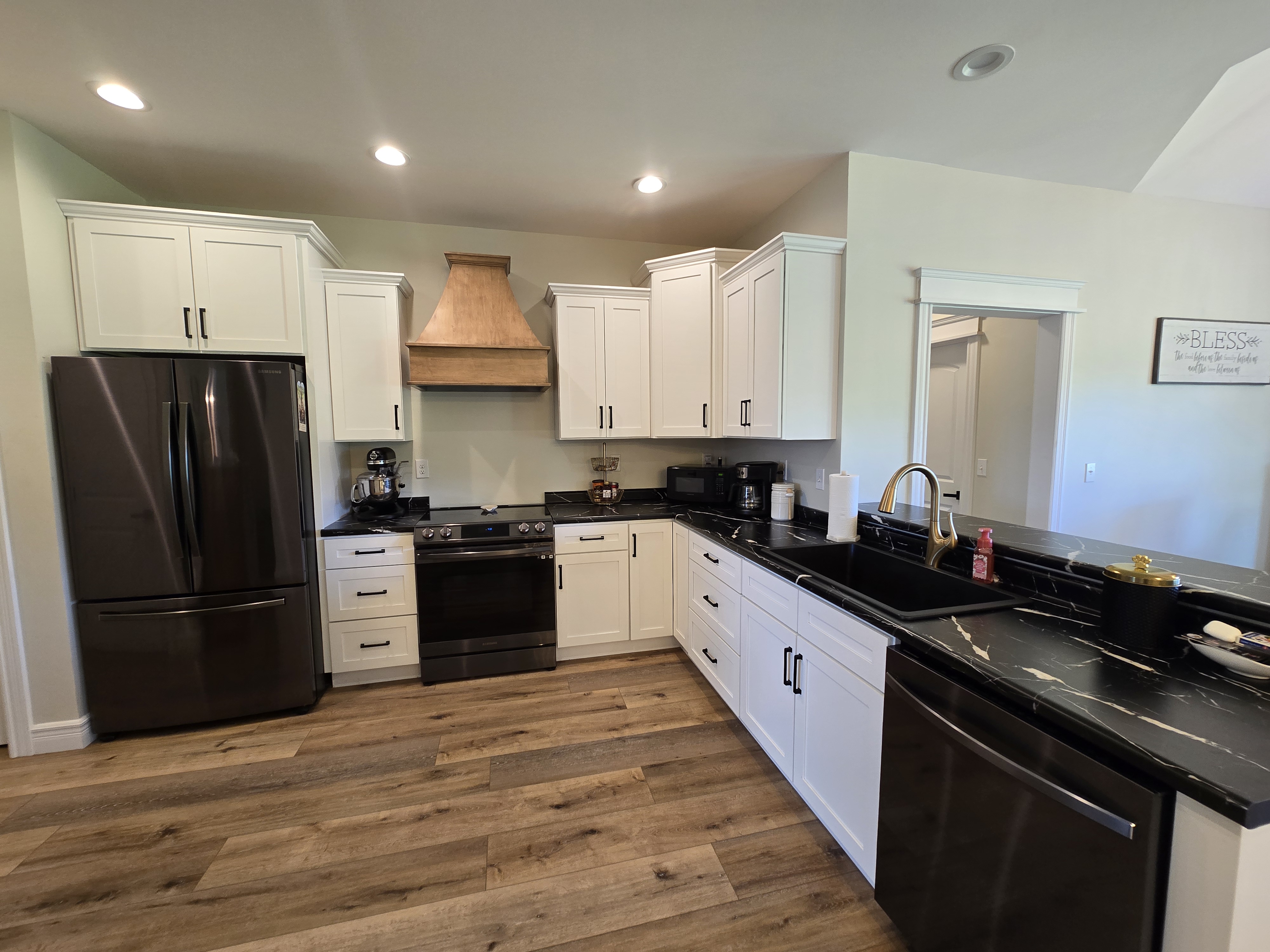 Harrogate, Tennessee, 37752, United States, 3 Bedrooms Bedrooms, ,2 BathroomsBathrooms,Residential,For Sale,1982987