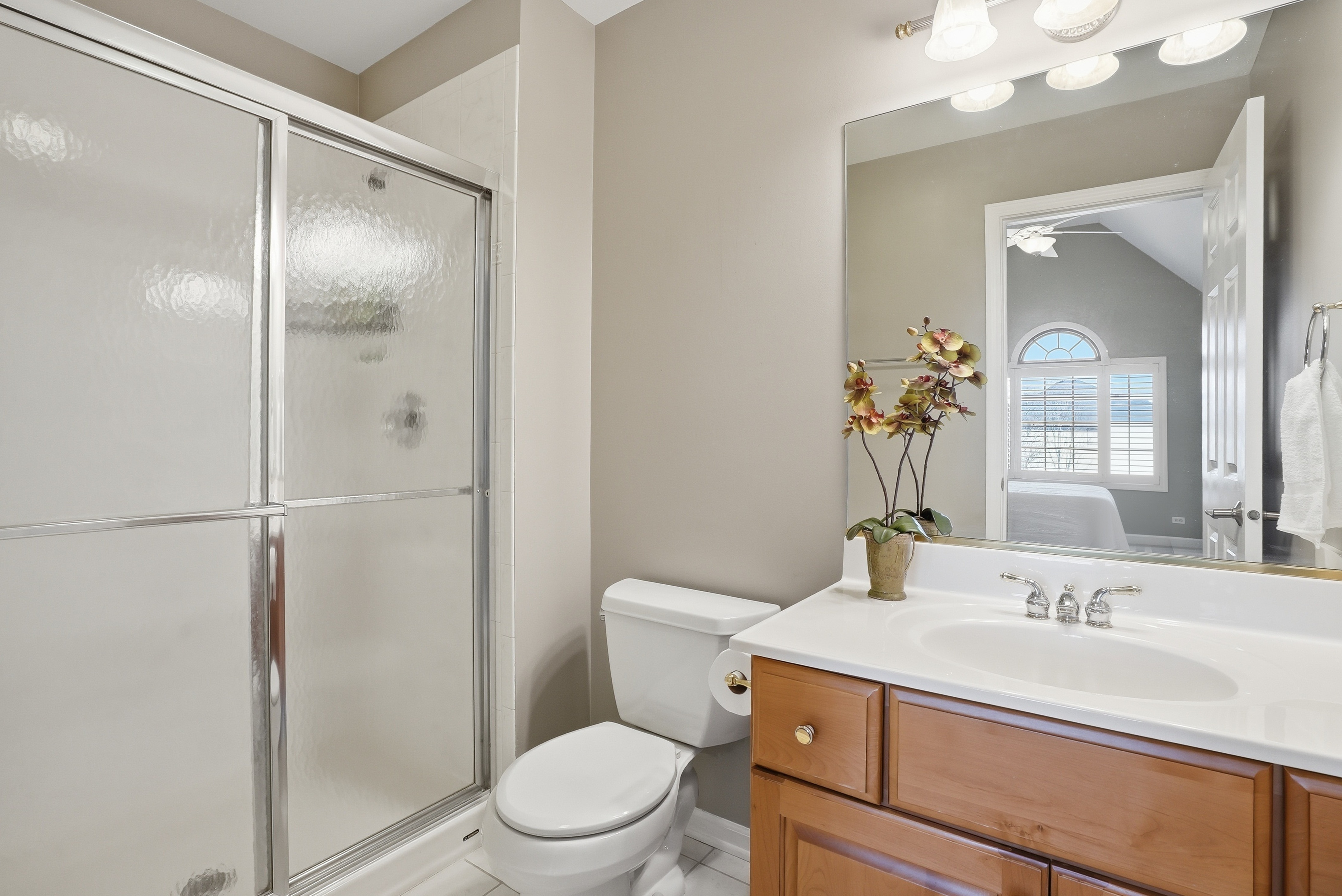  The Crown Jewel of Tall Grass: Waterfront Privacy Meets the Ultimate Layout - 物件實景