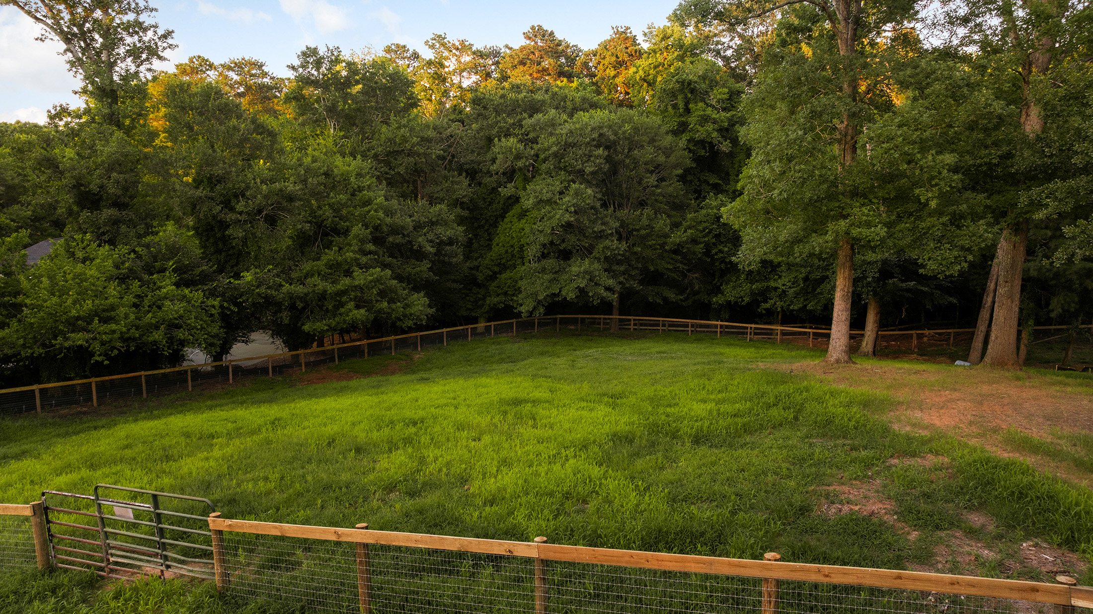  Rare Equestrian Facility with Prestigious Address - 物件實景