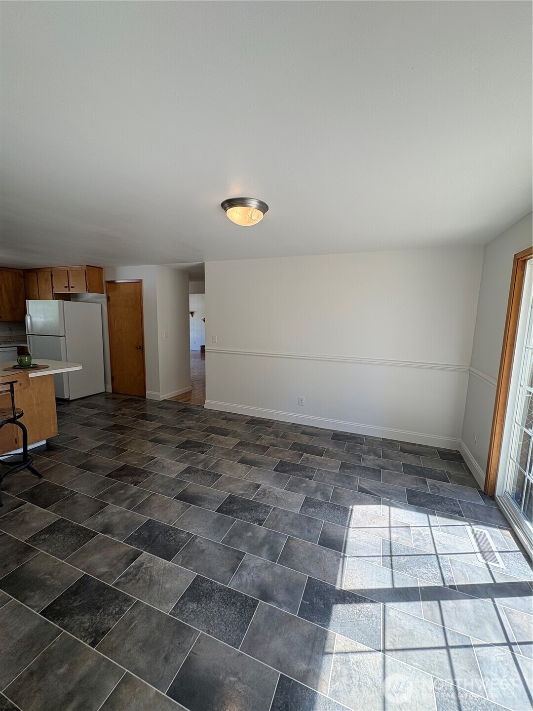 Tacoma, Washington, 98498, United States, 4 Bedrooms Bedrooms, ,3 BathroomsBathrooms,Residential,For Sale,1951496