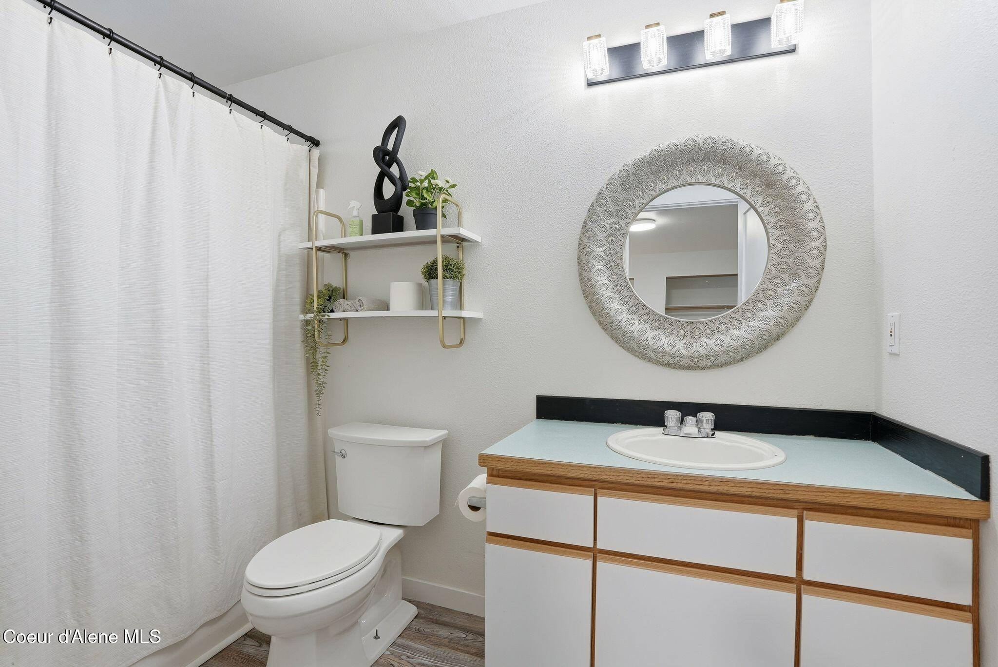 Coeur d'Alene, Idaho, 83814, United States, ,Residential,For Sale,2006105