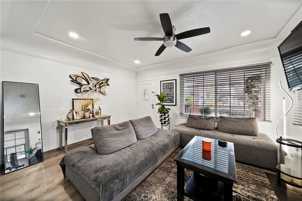 Los Angeles, California, 90041, United States, ,Residential,For Sale,2013561