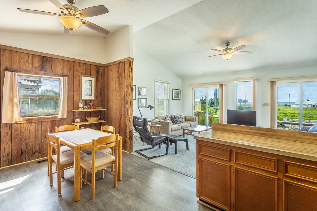 St. George Island, Florida, 32328, United States, 2 Bedrooms Bedrooms, ,2 BathroomsBathrooms,Residential,For Sale,1981001