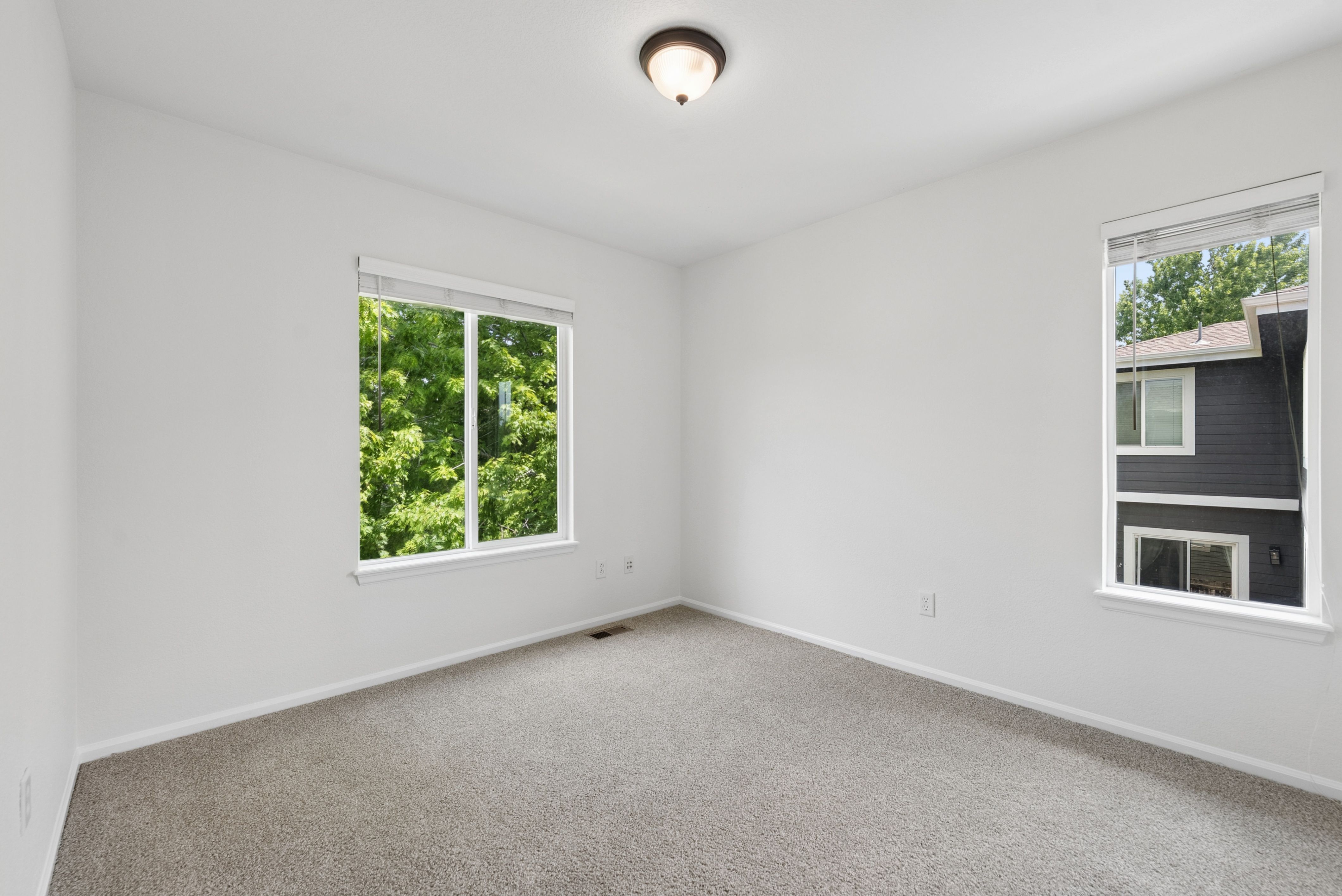  Welcome to this well maintained home in the coveted community of The Hearth - 物件實景