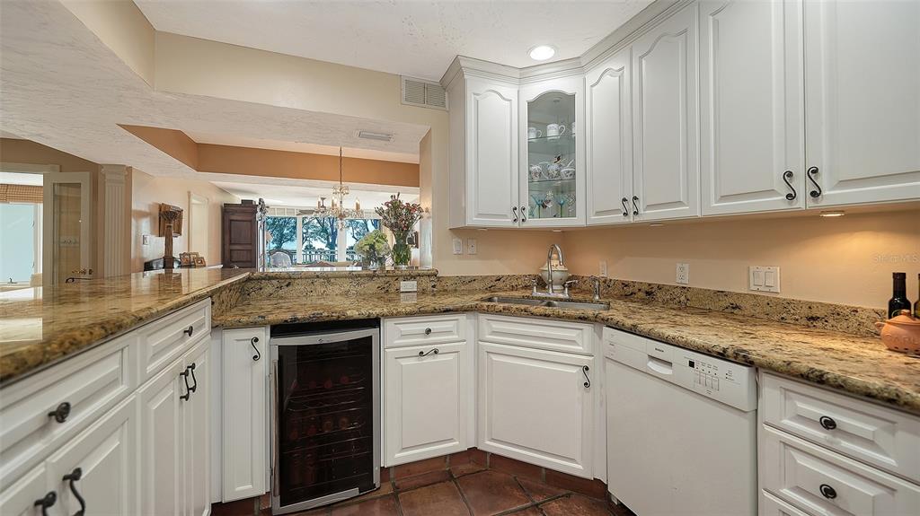 Longboat Key, Florida, 34228, United States, 2 Bedrooms Bedrooms, ,2 BathroomsBathrooms,Residential,For Sale,1989062